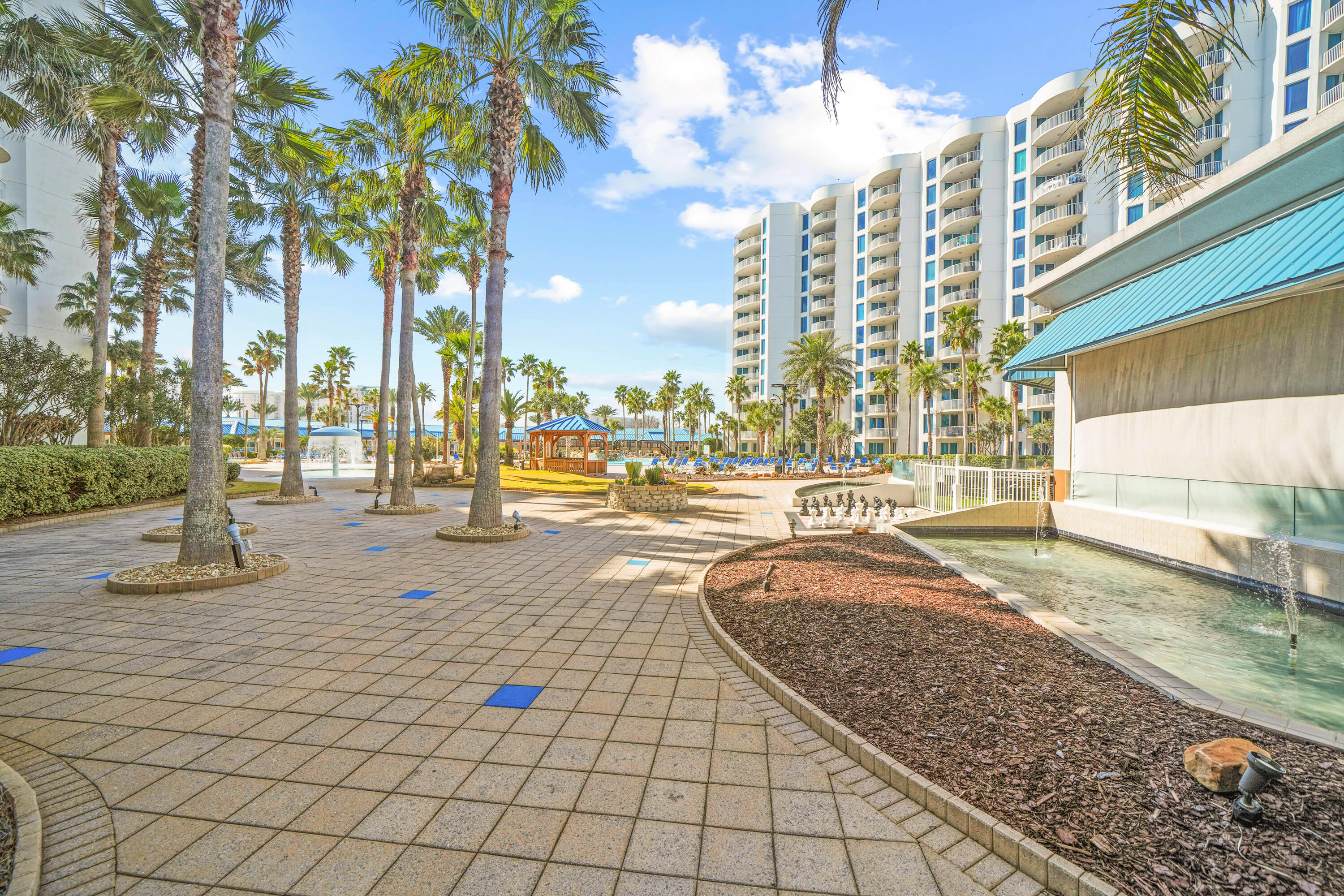 THE PALMS OF DESTIN - Residential