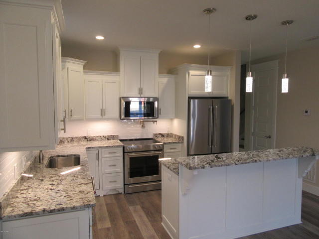 NO RECORDED SUBDIVISION - Residential