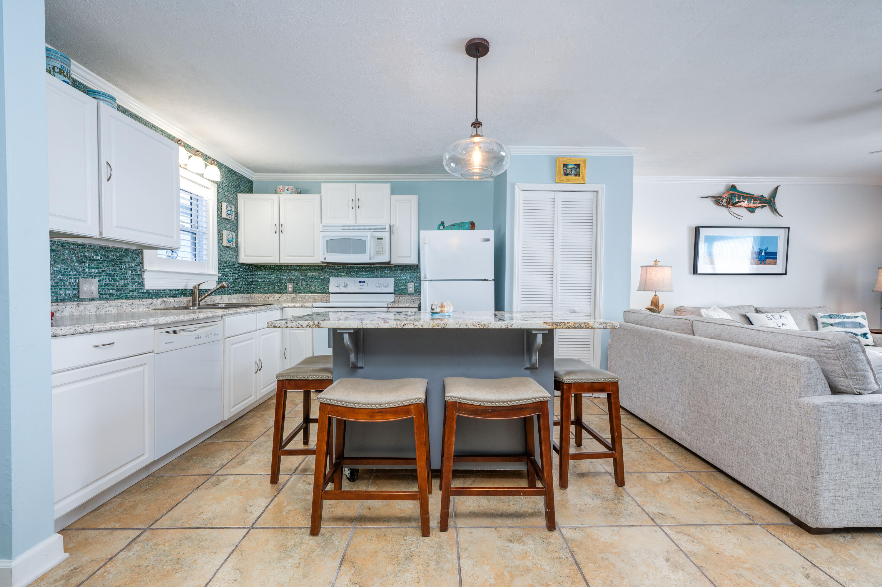 HERMITAGE CONDOMINIUM - Residential