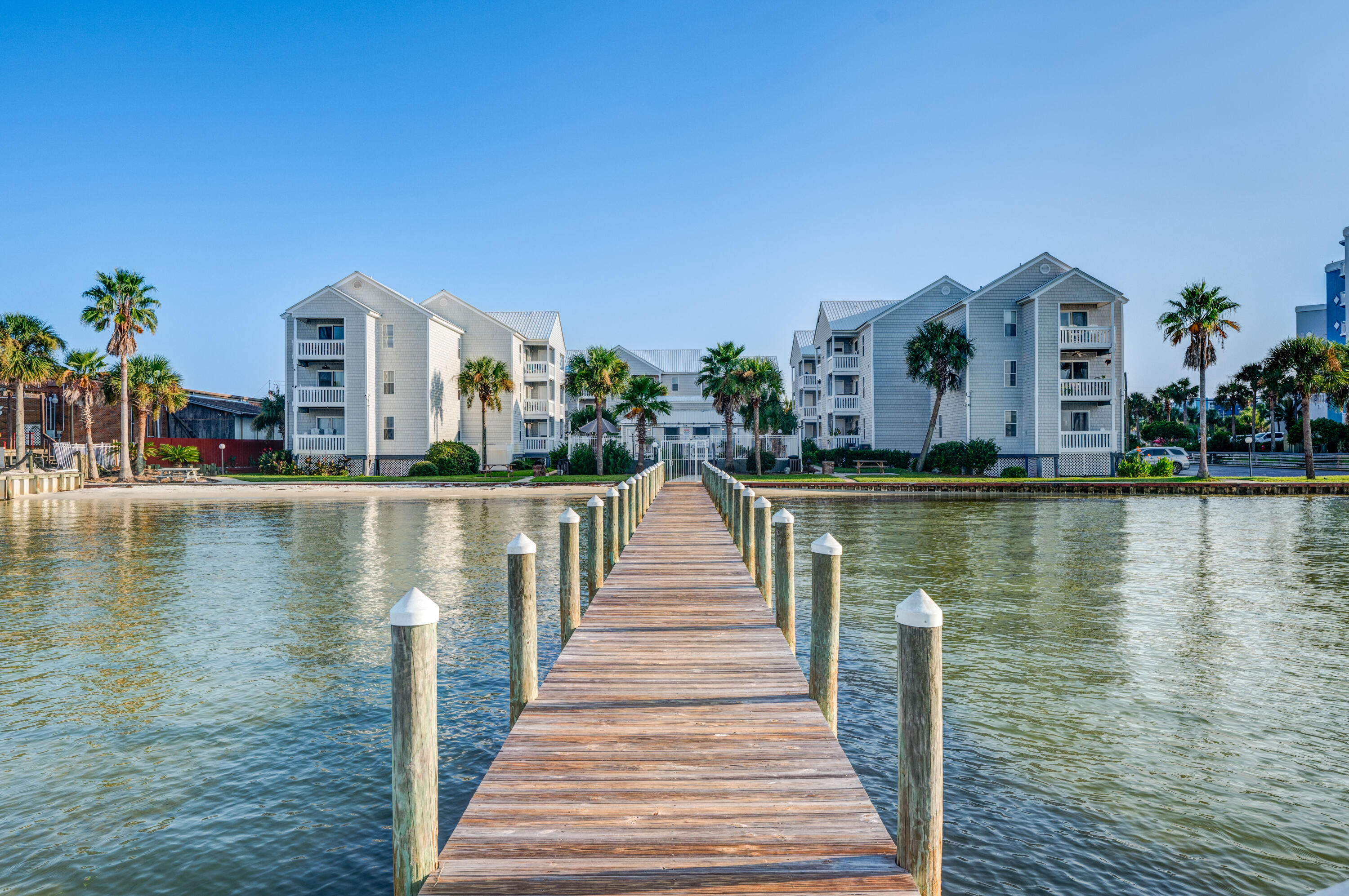 HERMITAGE CONDOMINIUM - Residential