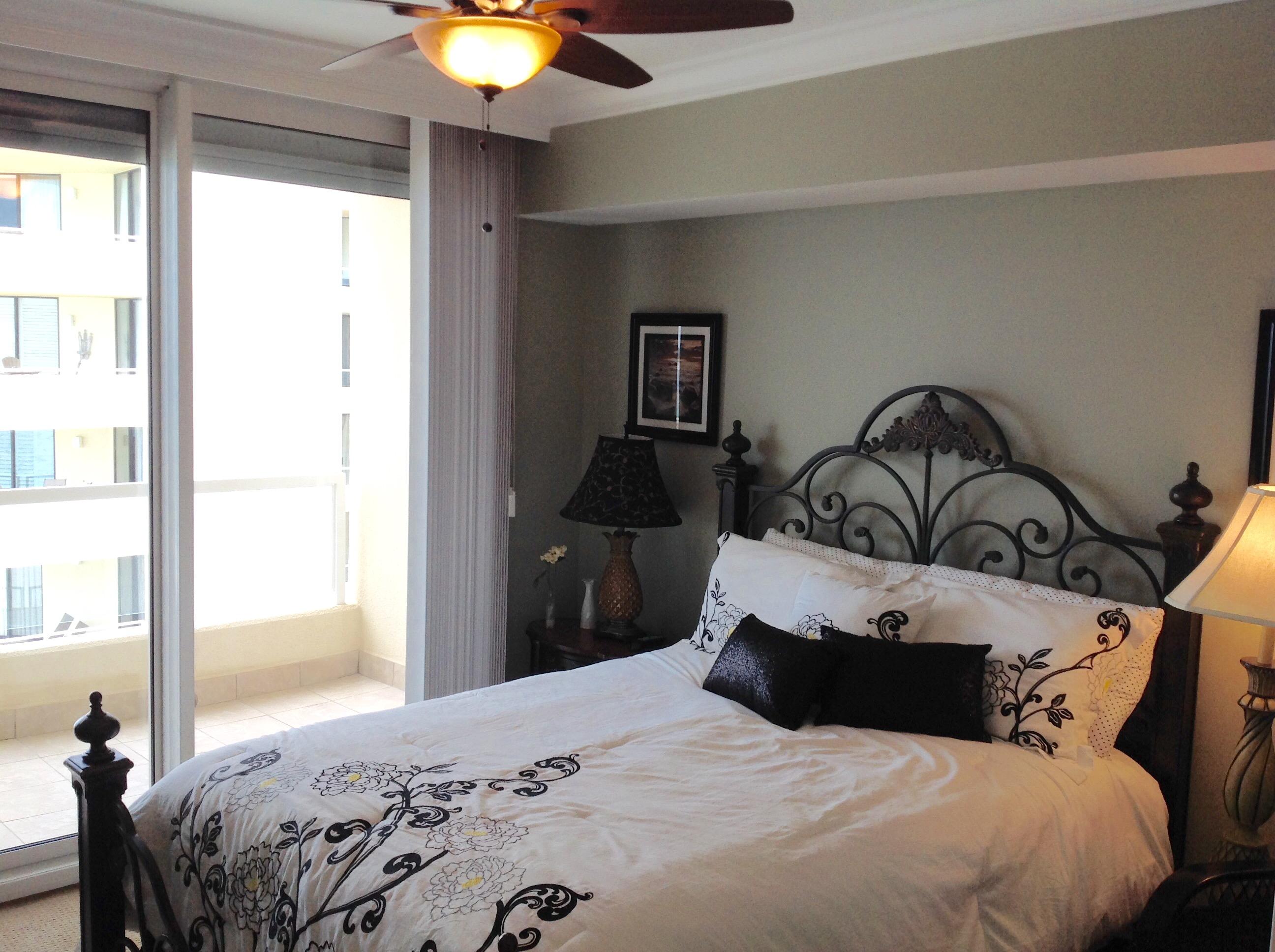 EAST PASS TOWERS CONDO PH 2 - Residential