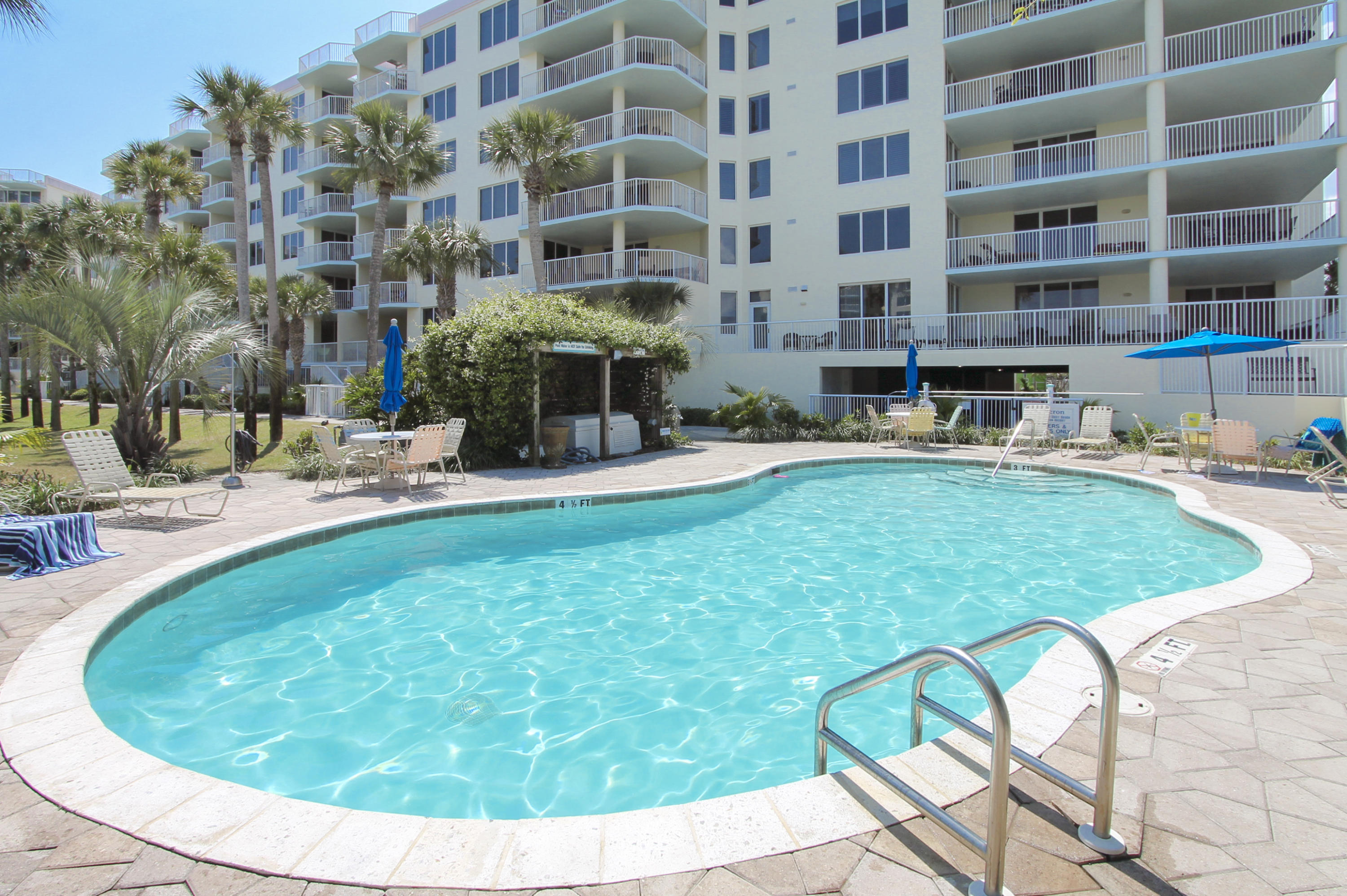 DESTIN WEST BEACH & BAY RESORT-GULFSIDE - Residential