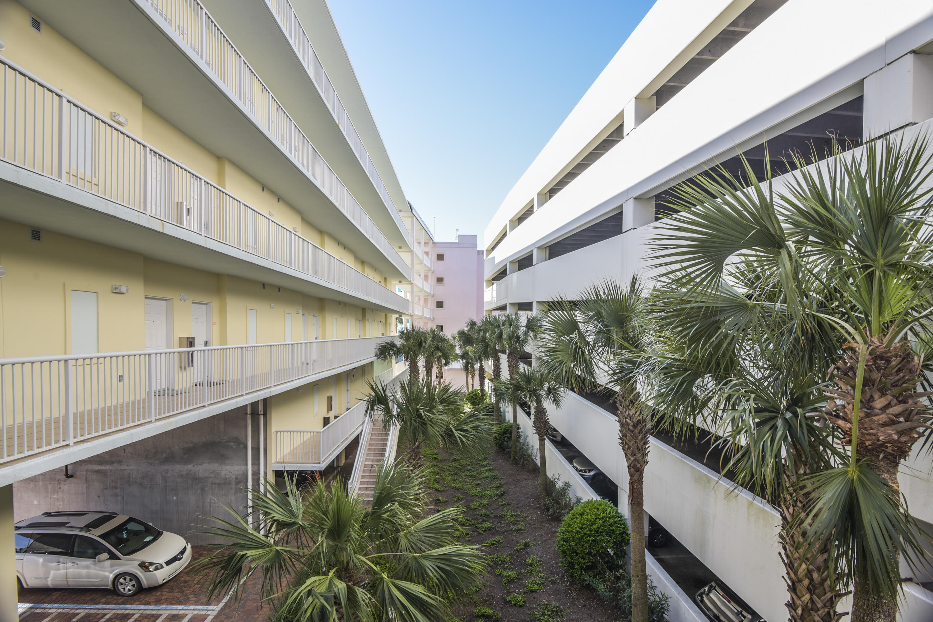 DESTIN WEST BEACH & BAY RESORT-GULFSIDE - Residential