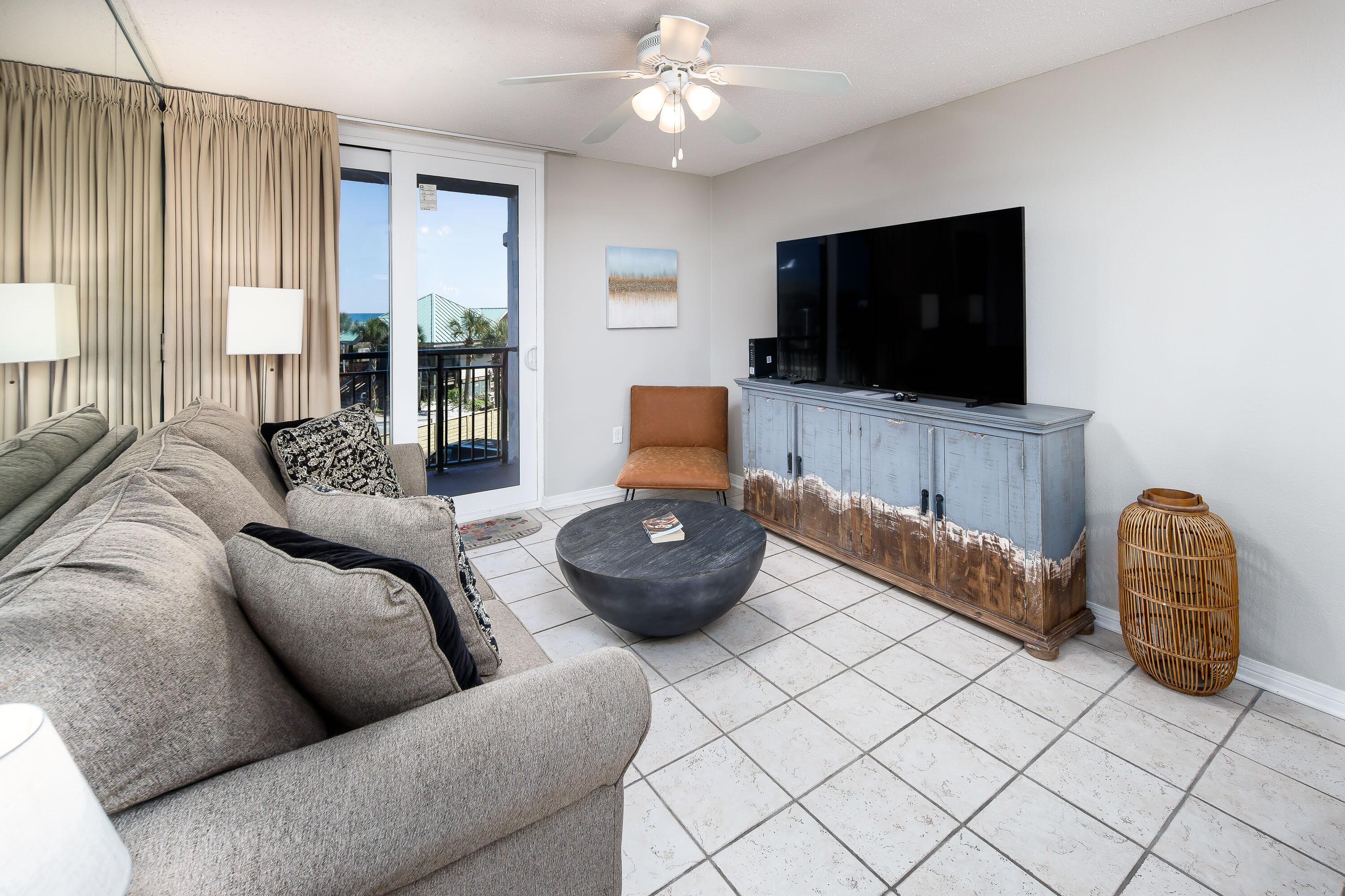 NAUTILUS CONDO - Residential