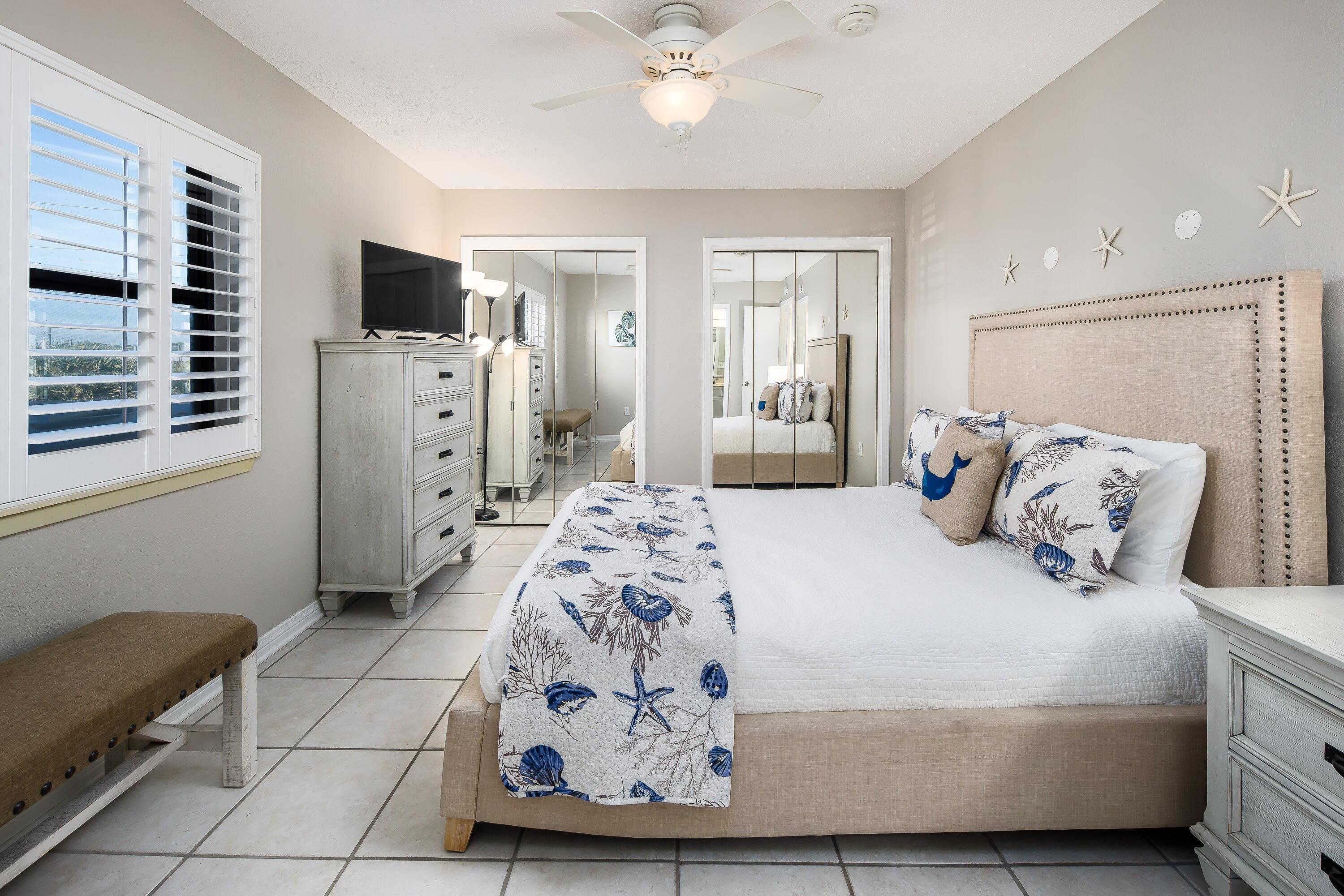 NAUTILUS CONDO - Residential