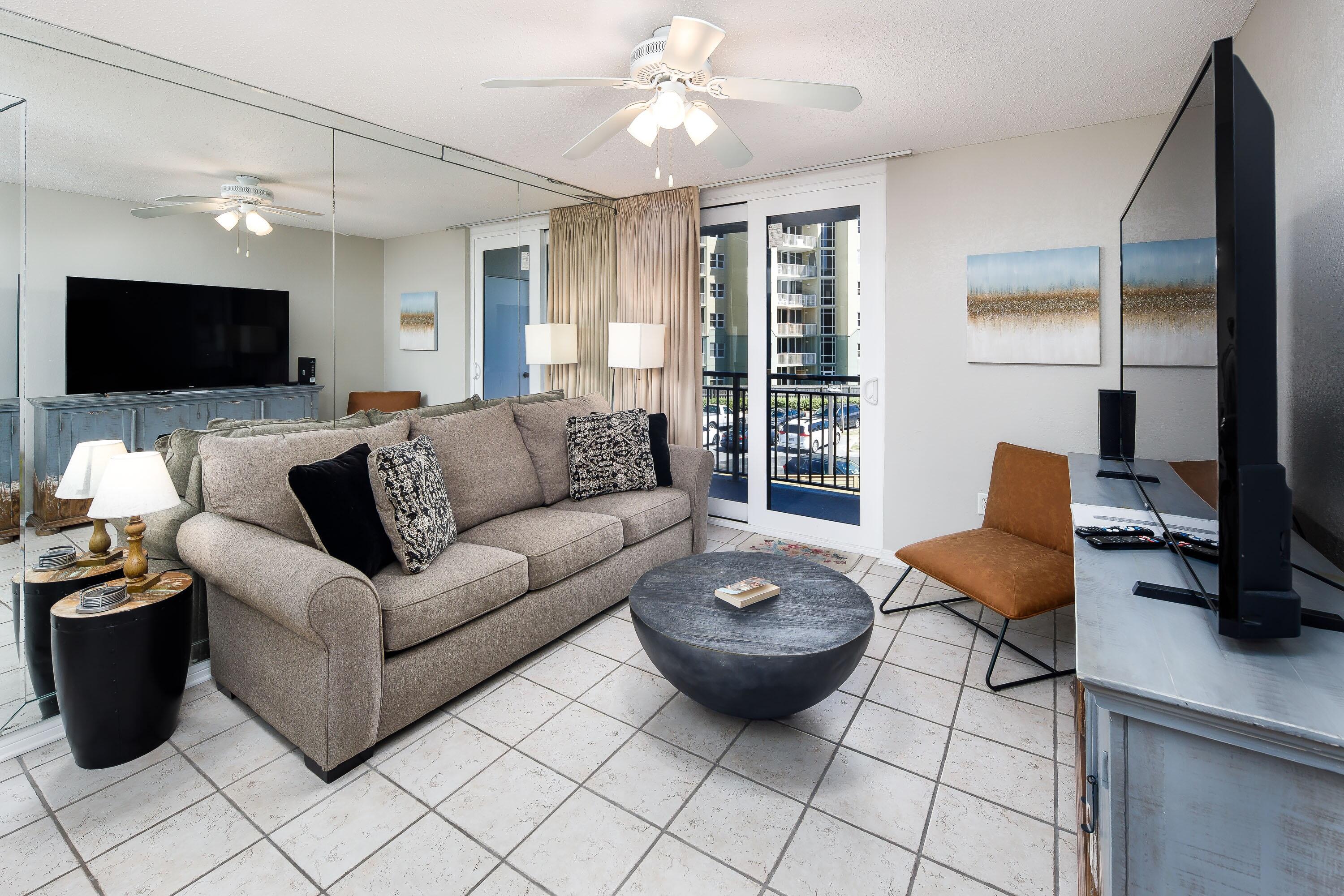 NAUTILUS CONDO - Residential