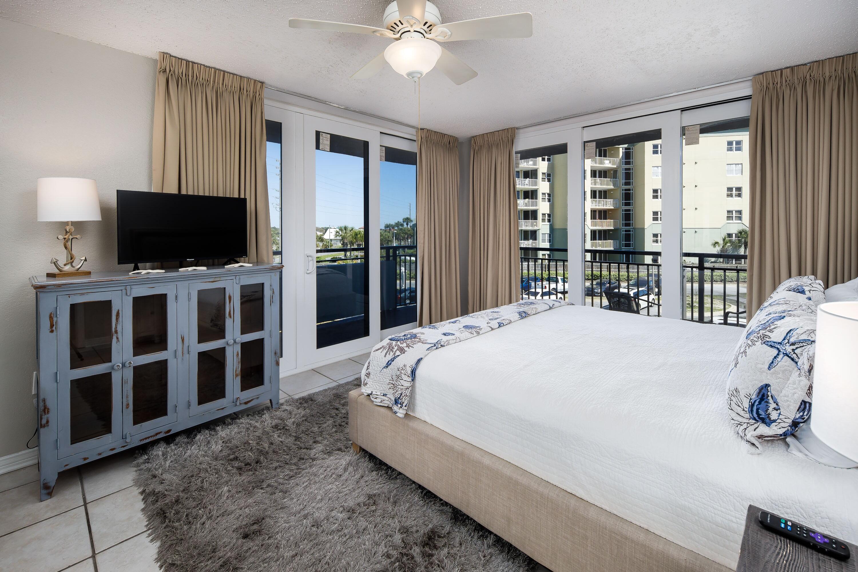 NAUTILUS CONDO - Residential