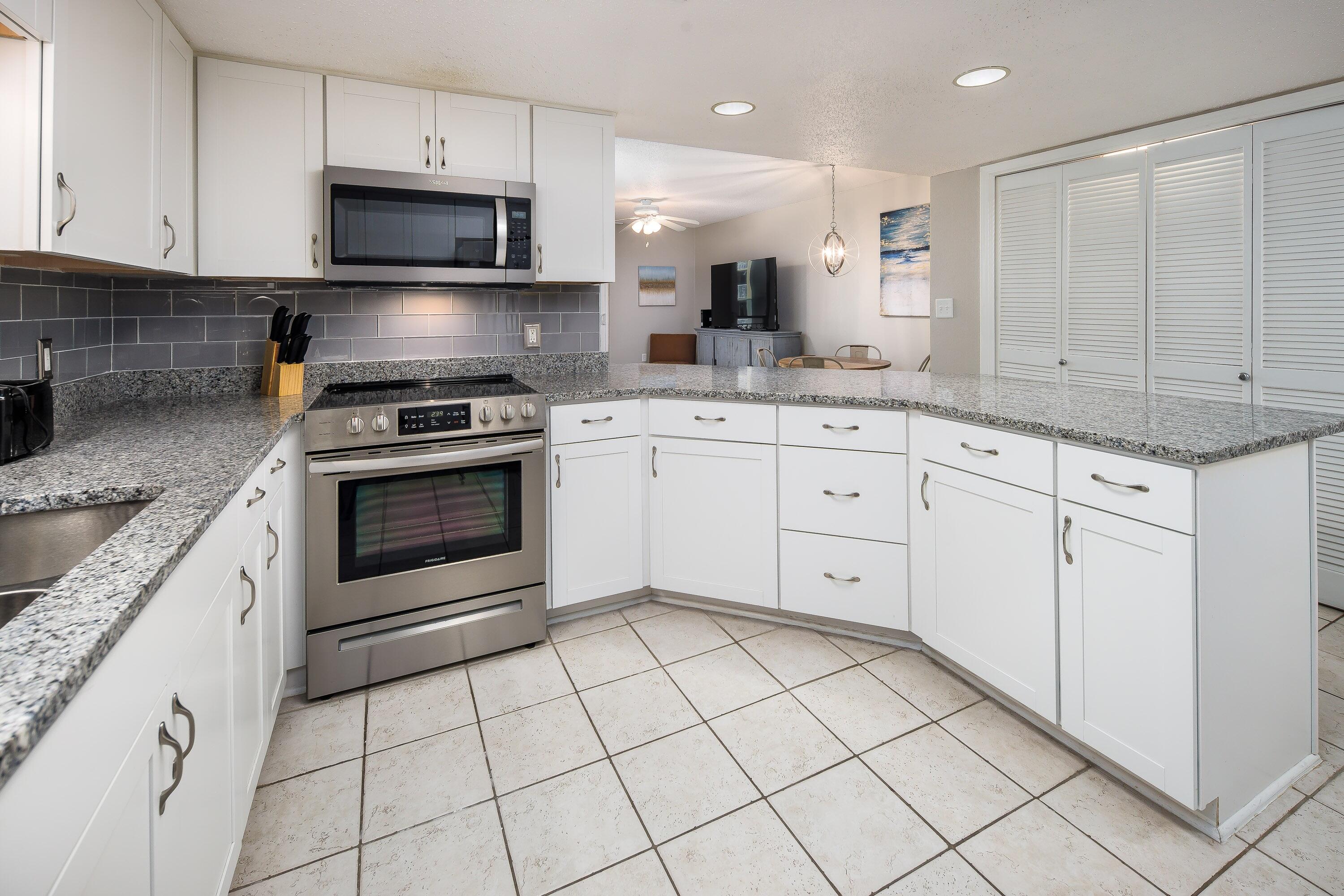 NAUTILUS CONDO - Residential
