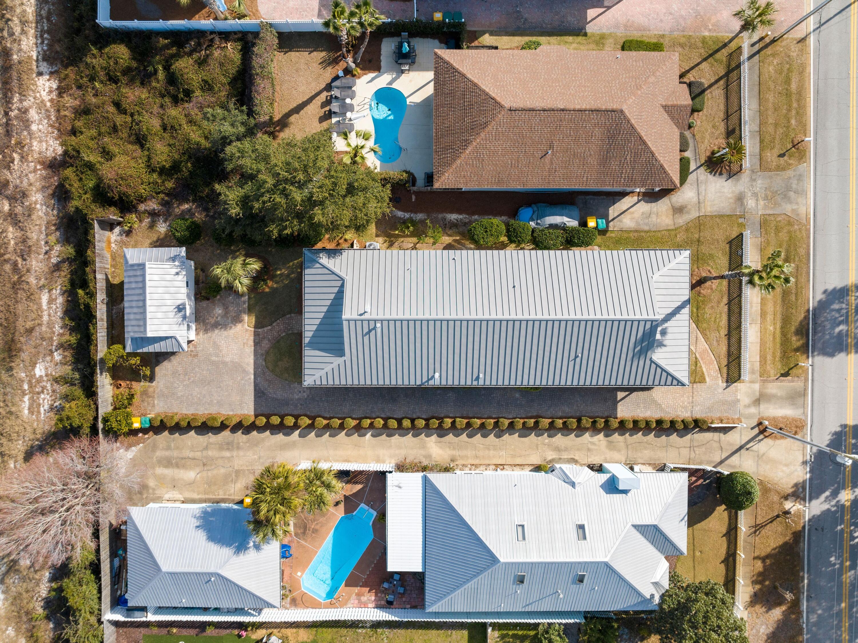 CRYSTAL BEACH - Residential