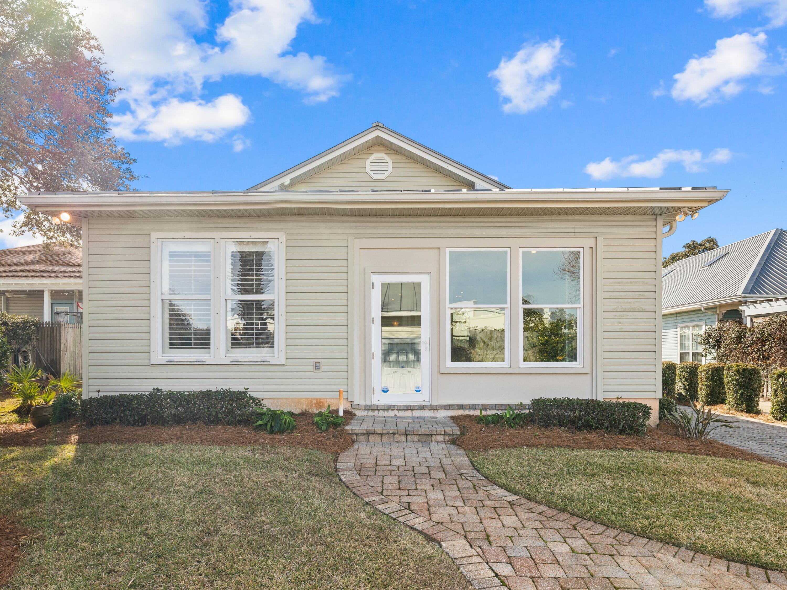 CRYSTAL BEACH - Residential