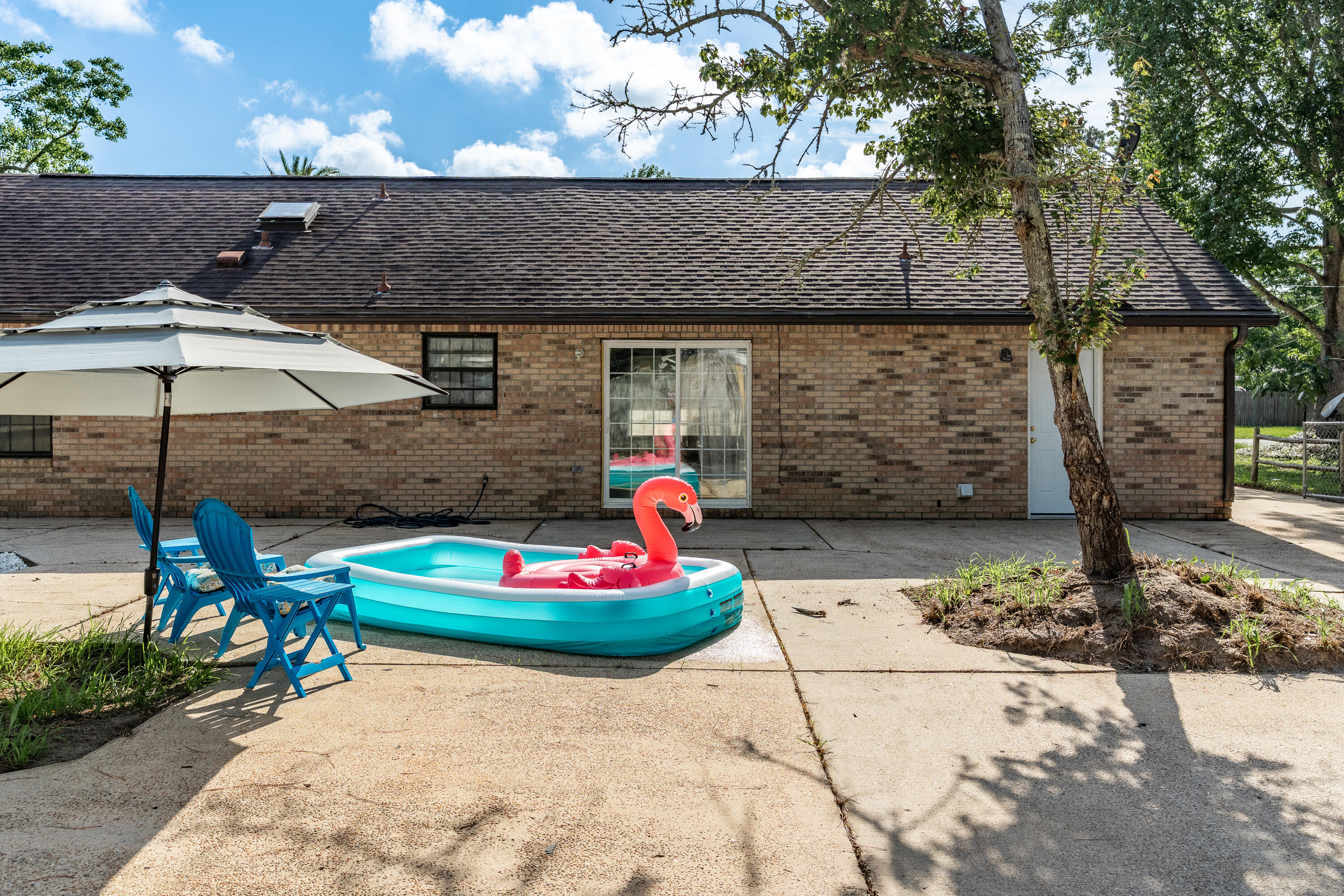 PINE MEADOWS - Residential