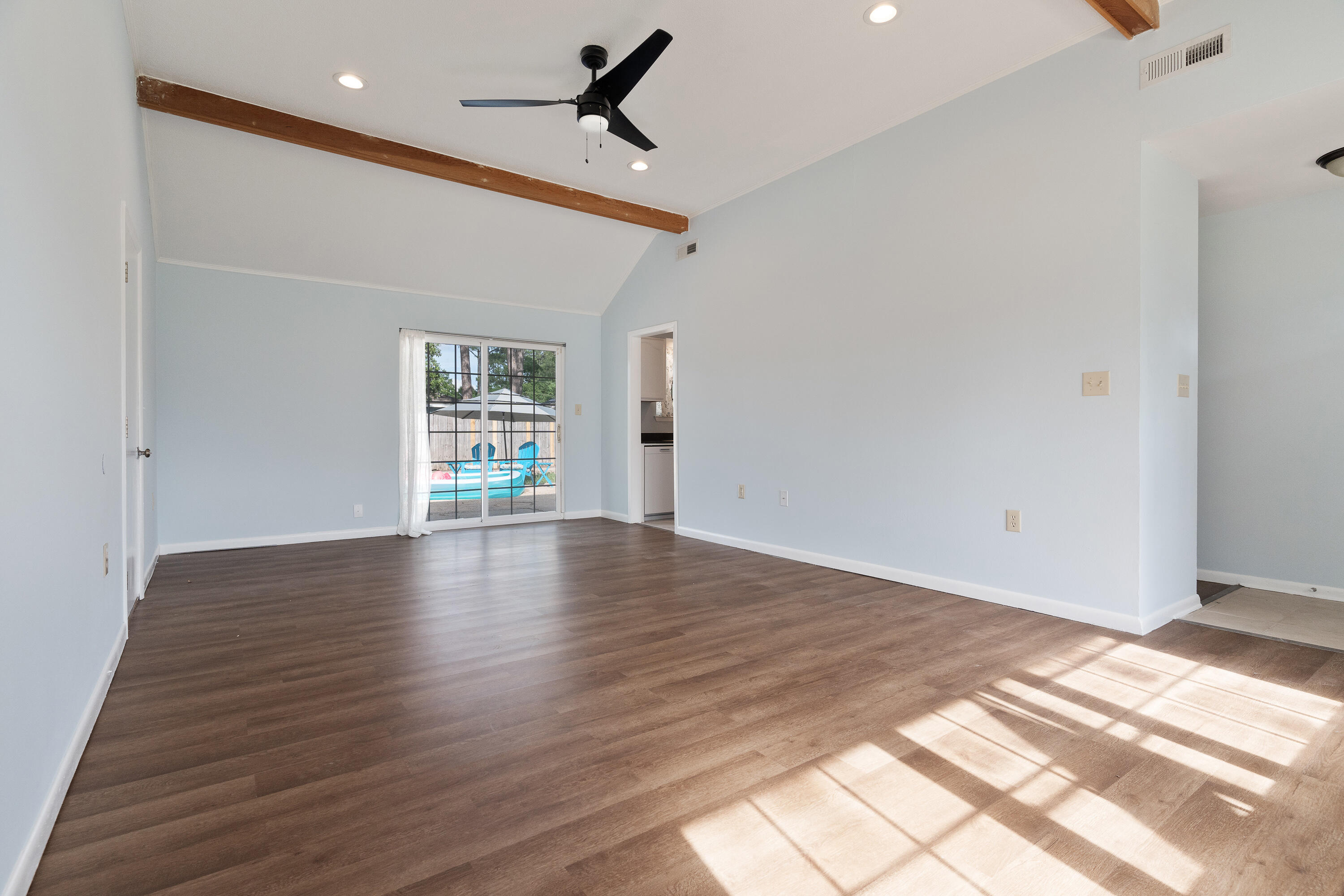 PINE MEADOWS - Residential