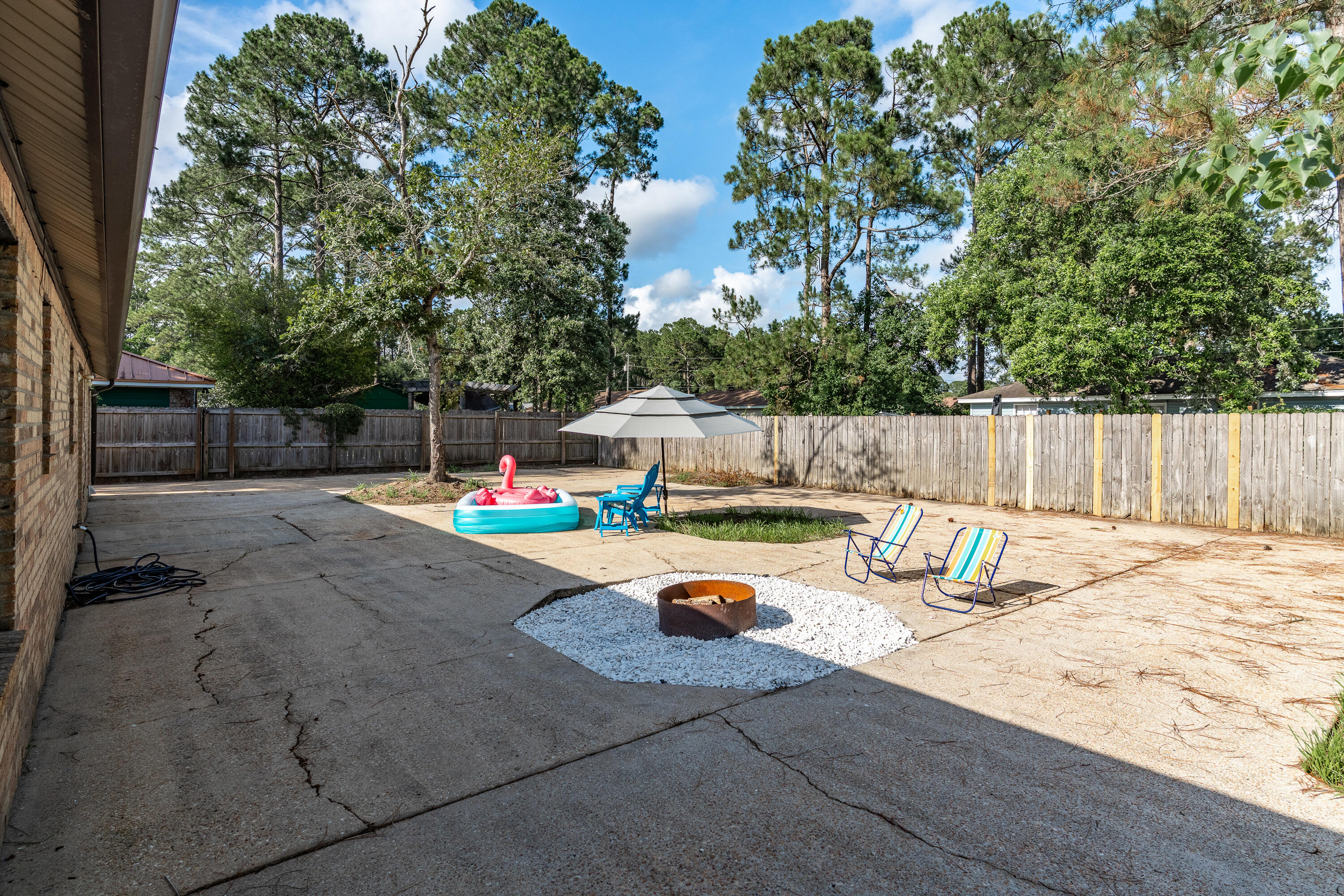 PINE MEADOWS - Residential