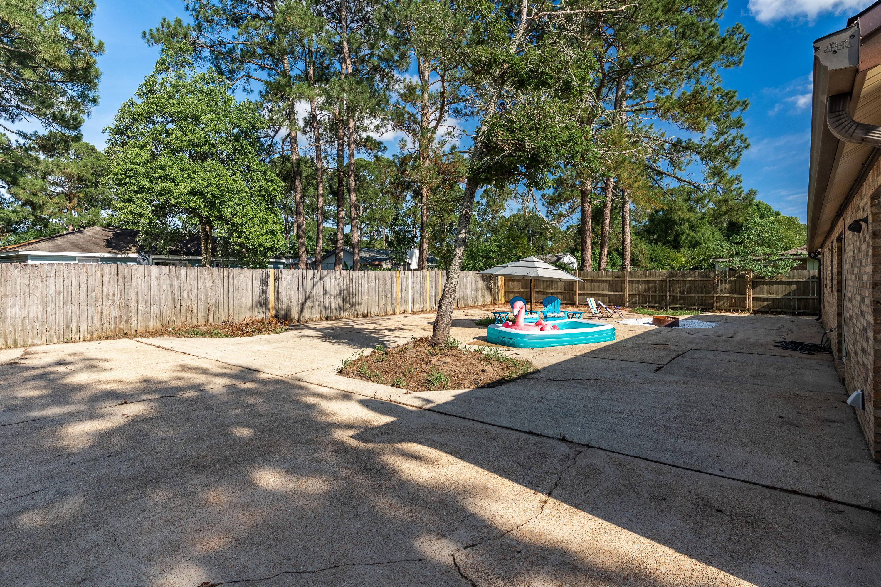 PINE MEADOWS - Residential