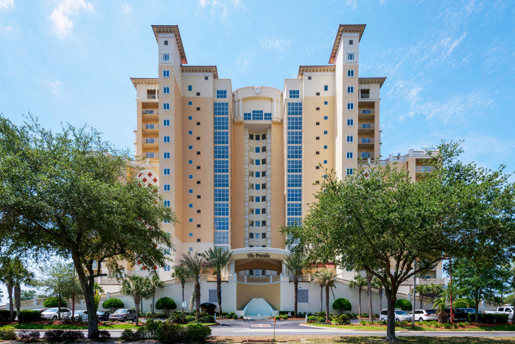 PRESIDIO YACHT CLUB - Residential