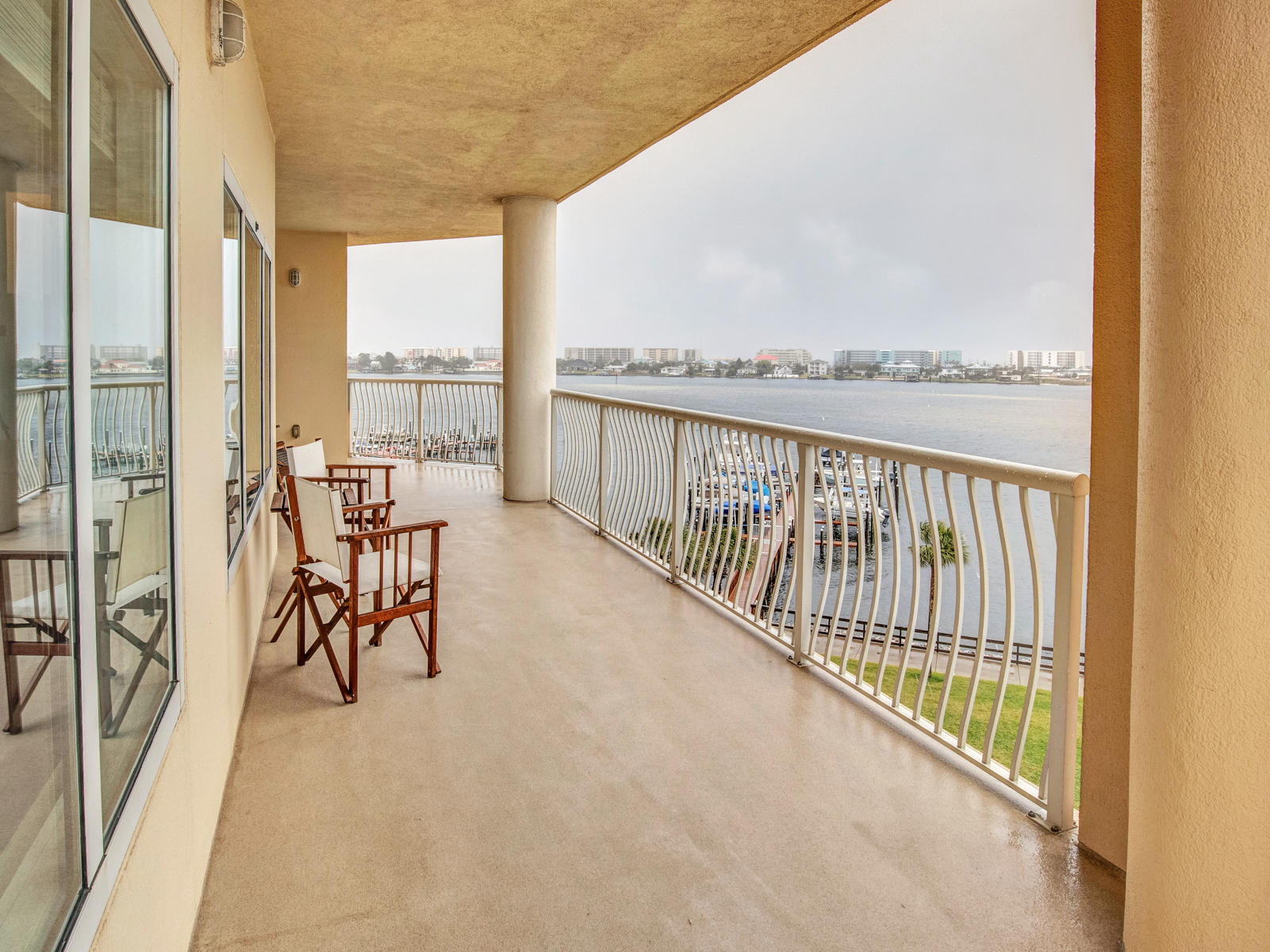 PRESIDIO YACHT CLUB - Residential