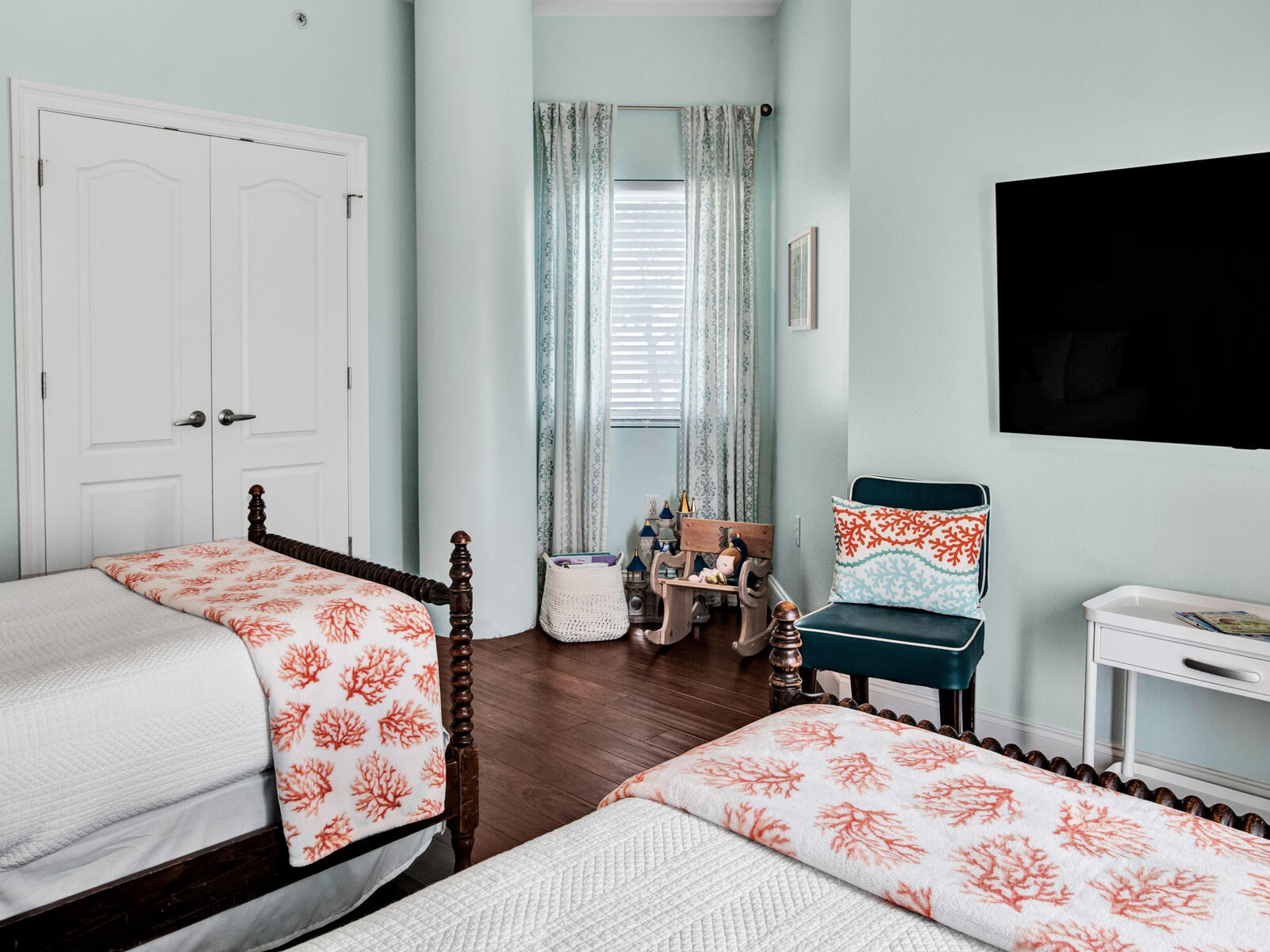 PRESIDIO YACHT CLUB - Residential