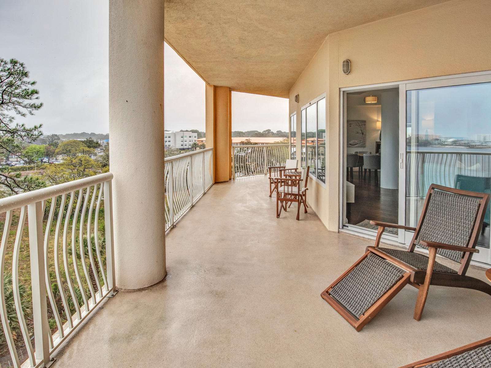 PRESIDIO YACHT CLUB - Residential