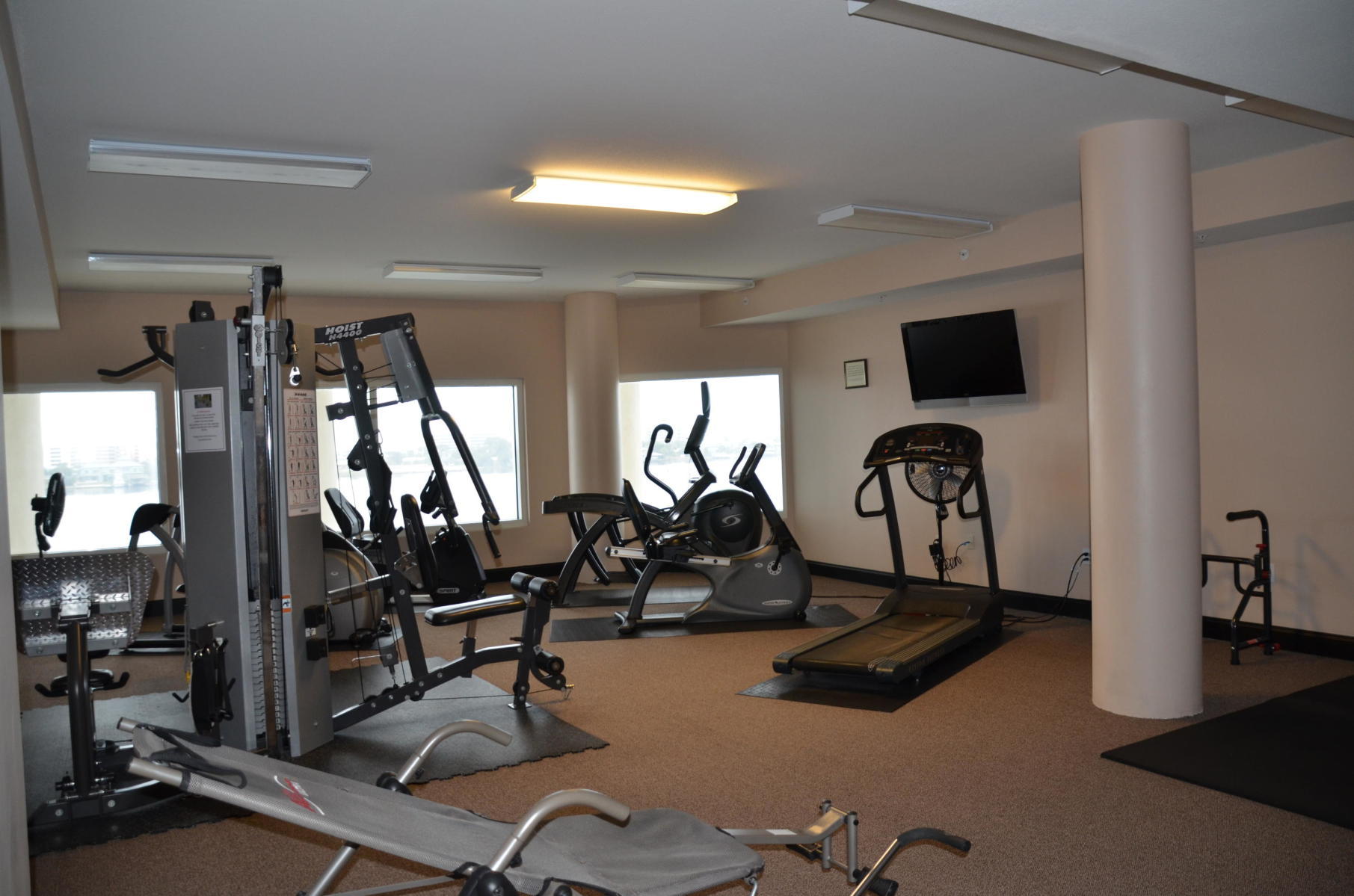 PRESIDIO YACHT CLUB - Residential