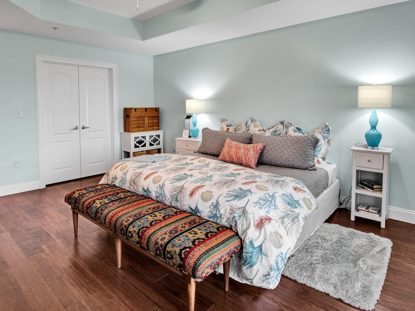 PRESIDIO YACHT CLUB - Residential