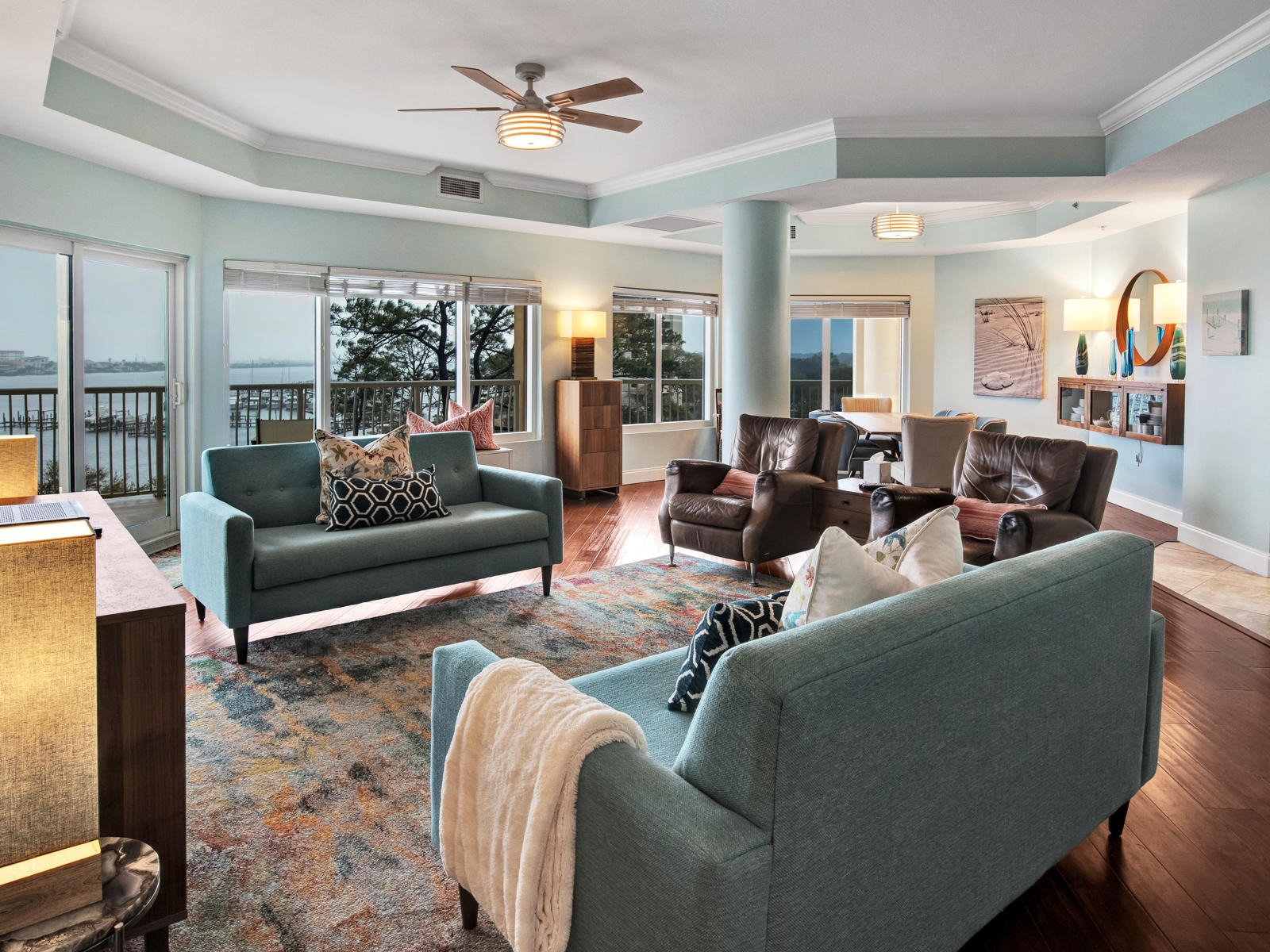 PRESIDIO YACHT CLUB - Residential