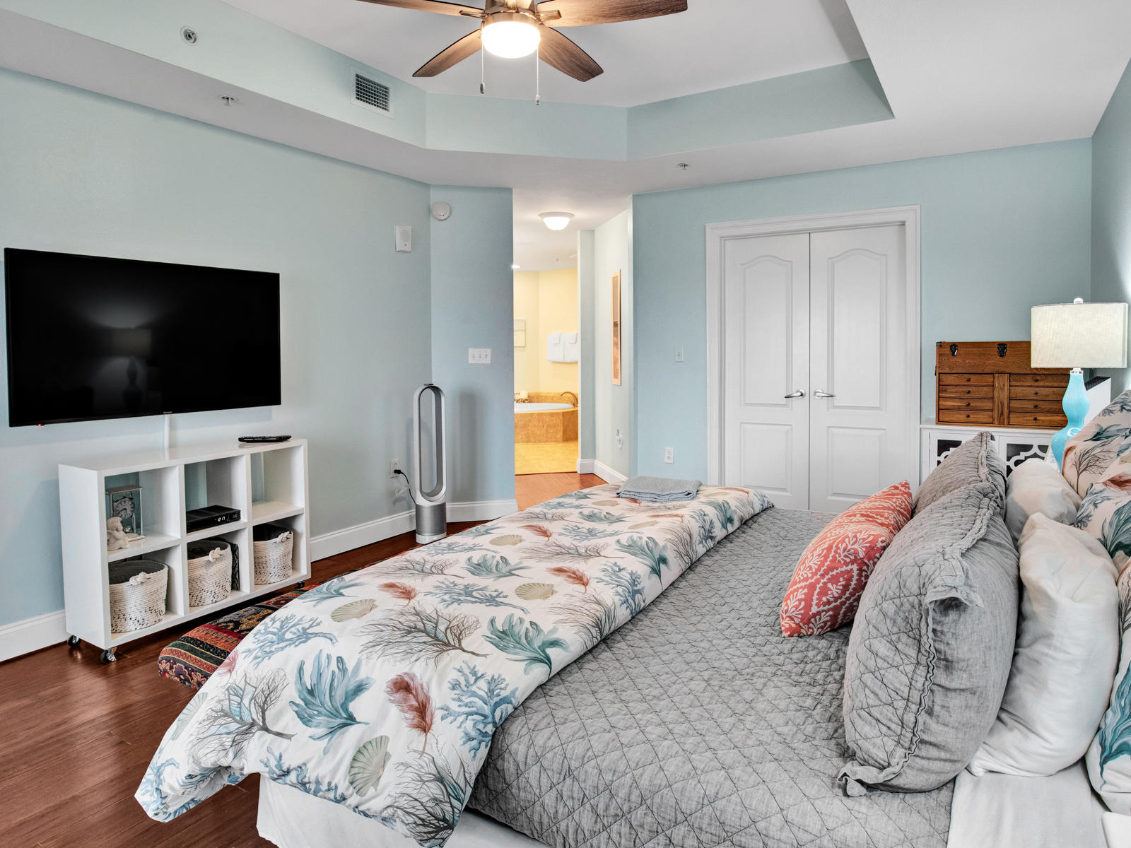 PRESIDIO YACHT CLUB - Residential