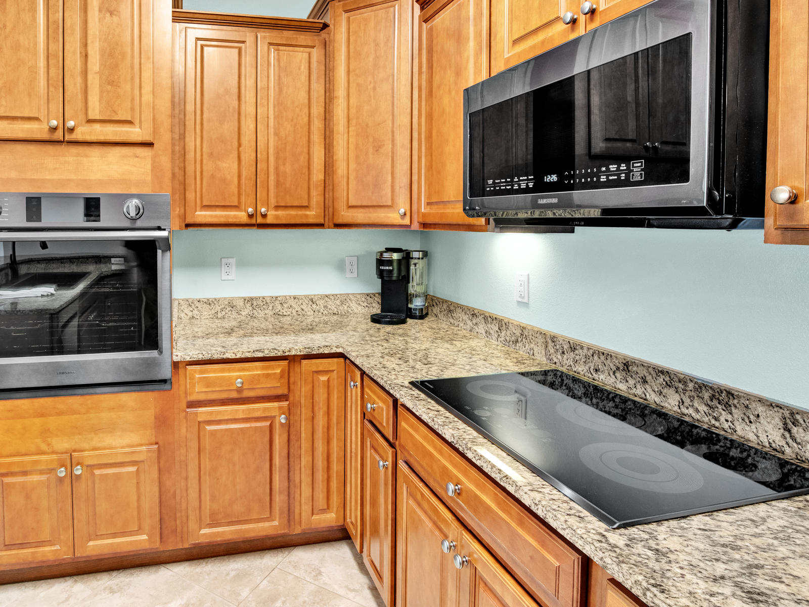 PRESIDIO YACHT CLUB - Residential