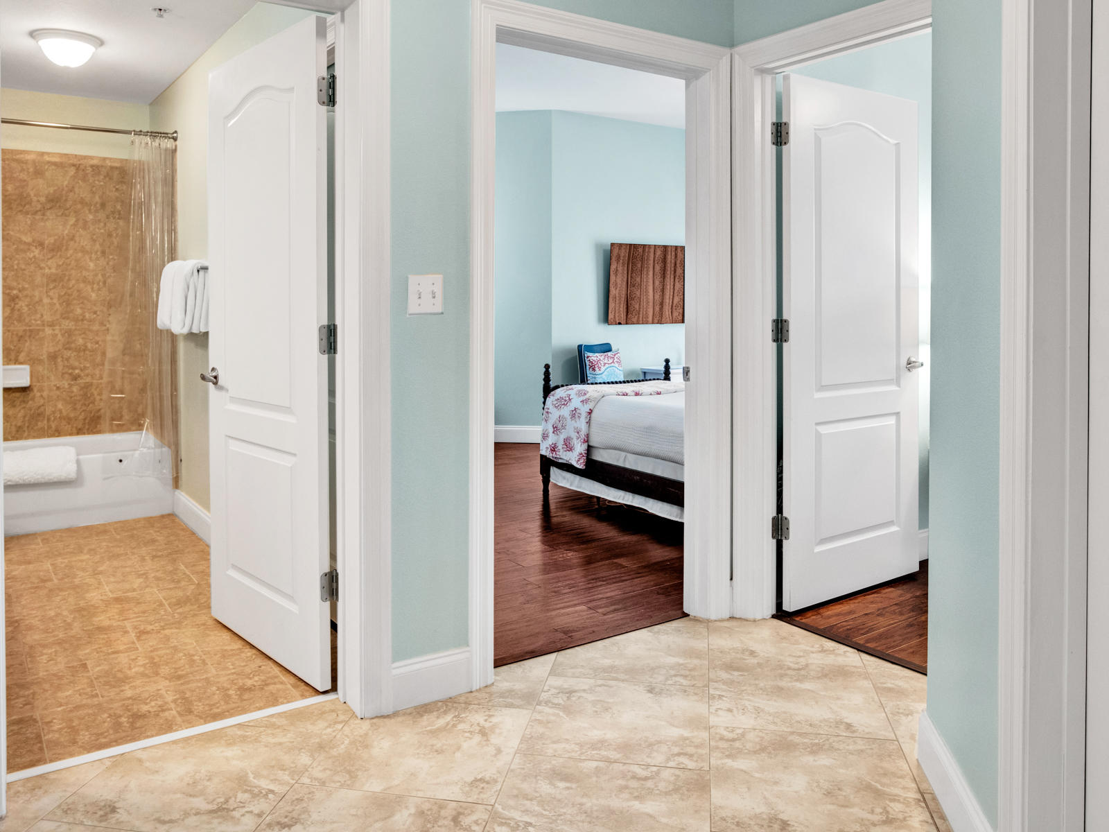 PRESIDIO YACHT CLUB - Residential