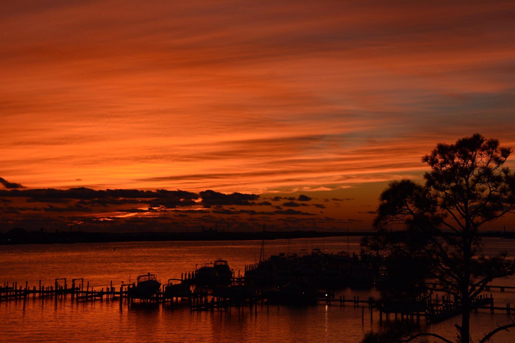 PRESIDIO YACHT CLUB - Residential