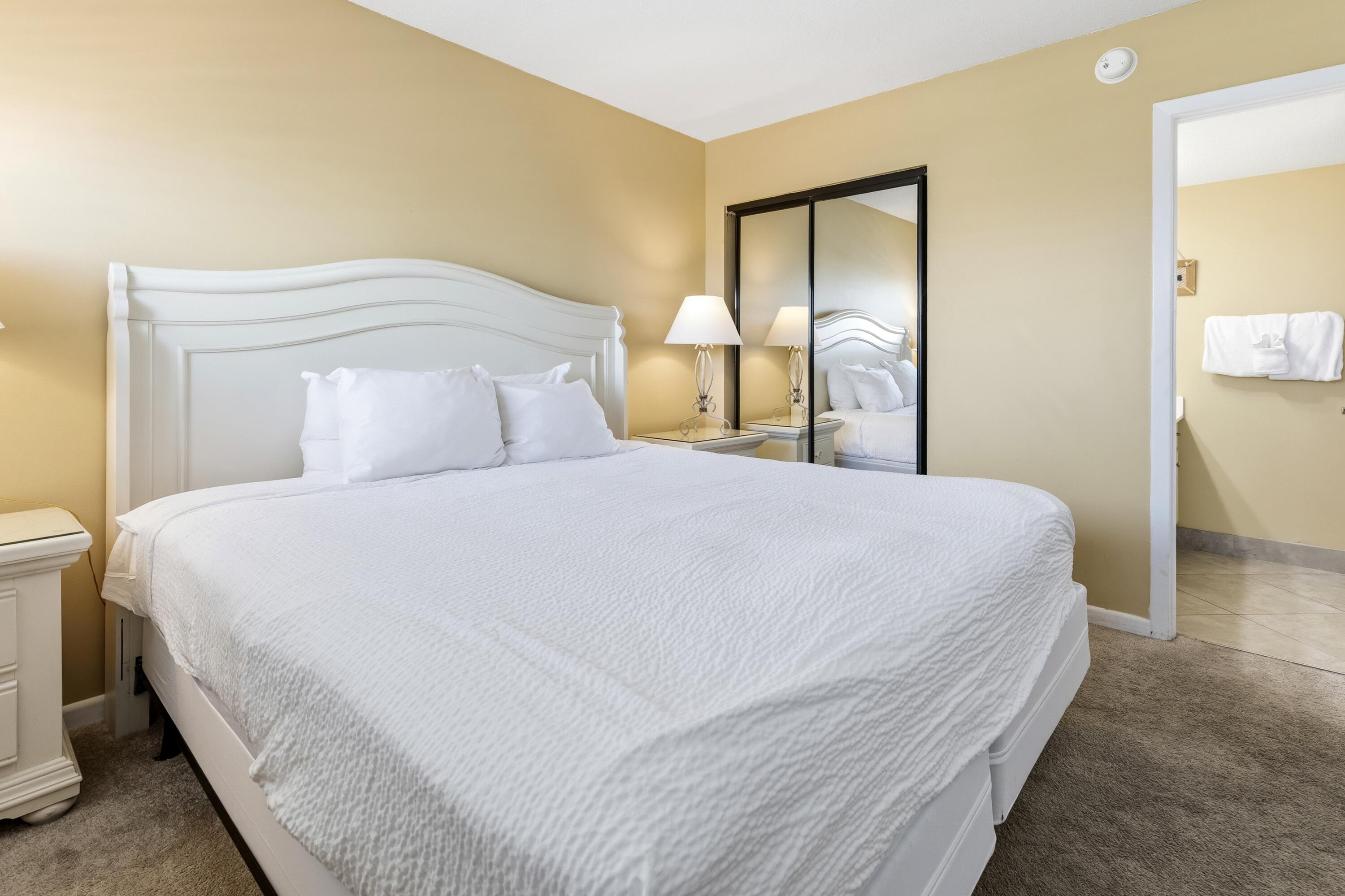 BEACH HOUSE CONDO PH 2 - Residential