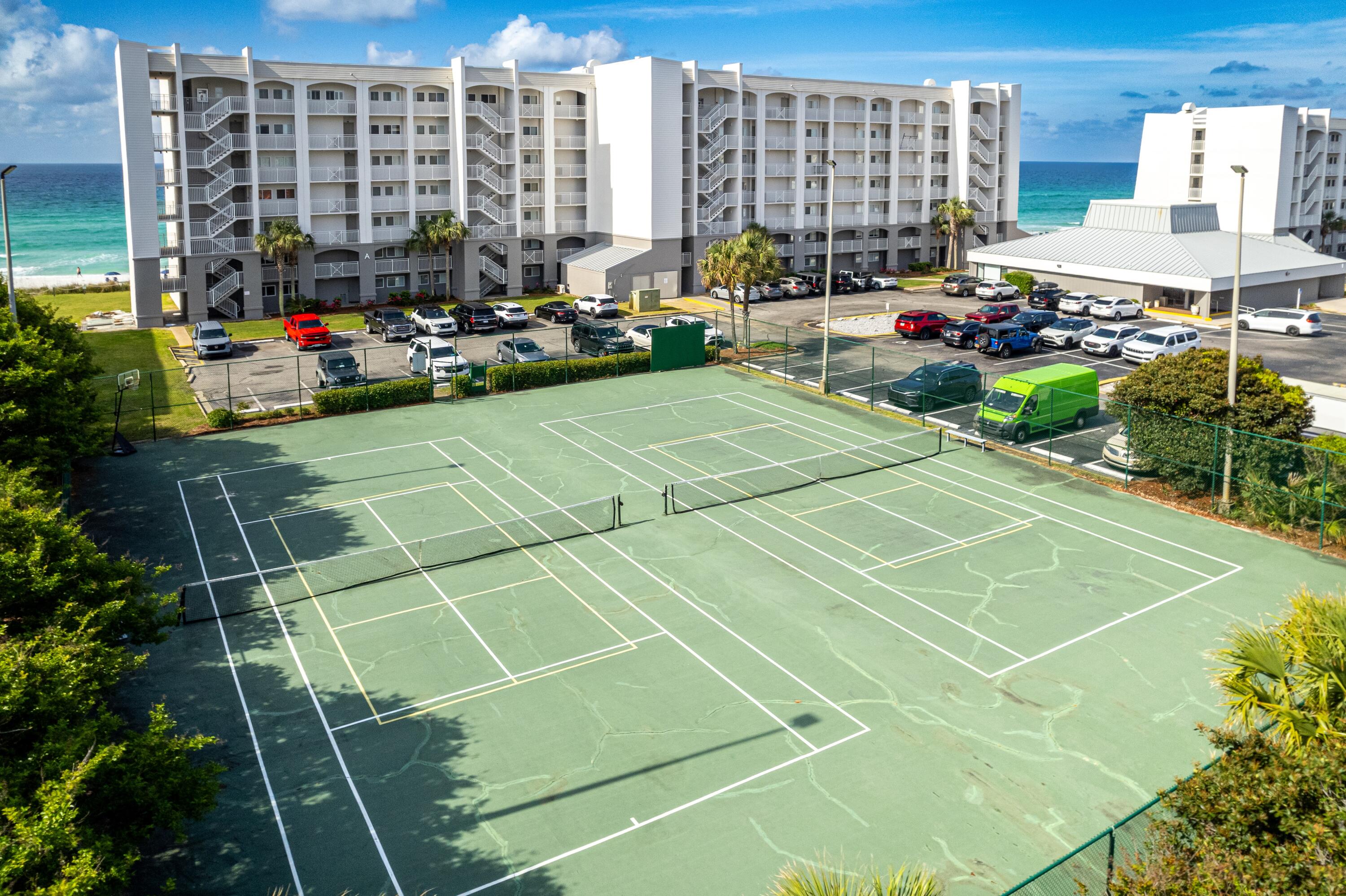 BEACH HOUSE CONDO PH 2 - Residential