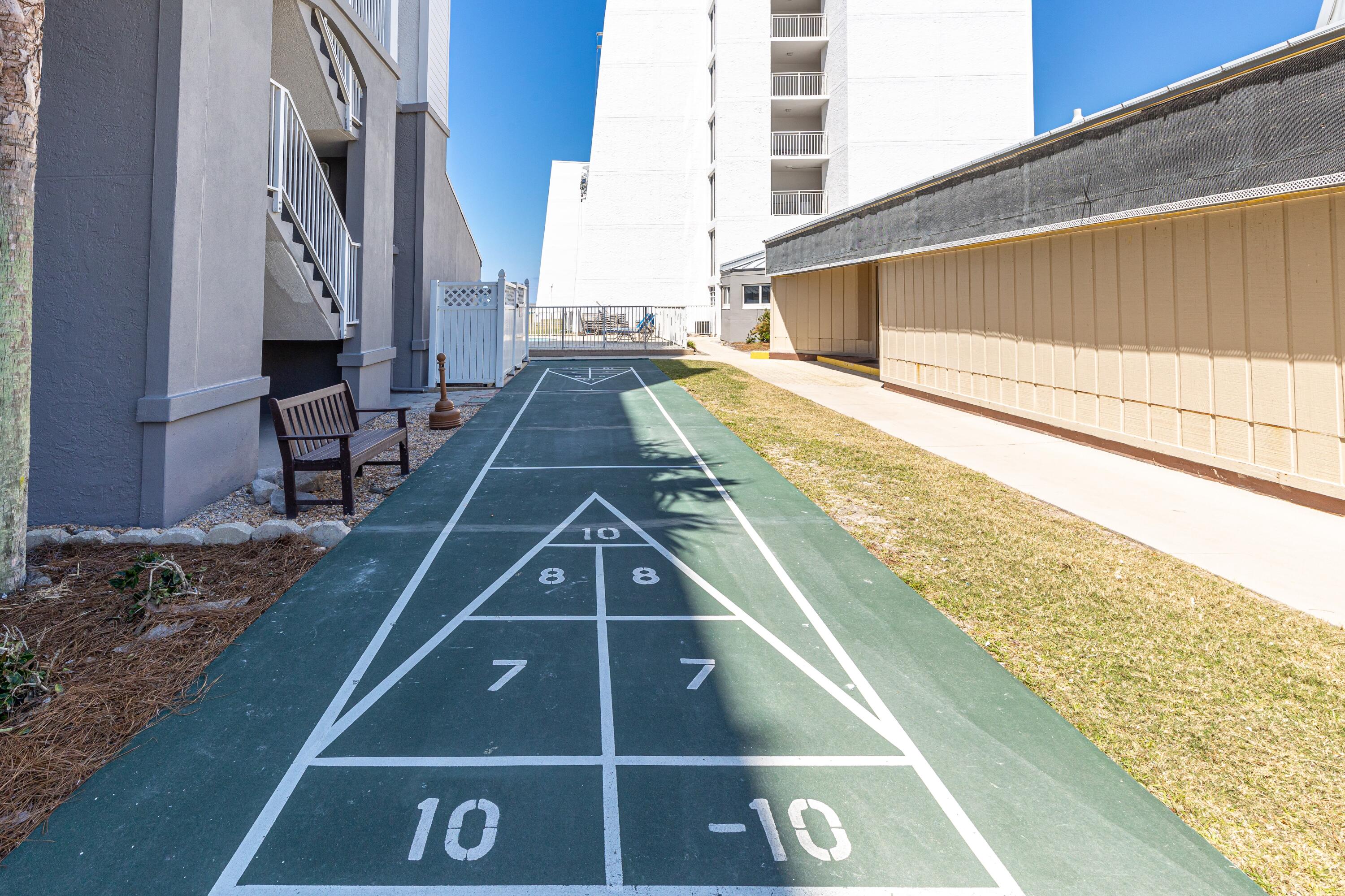 BEACH HOUSE CONDO PH 2 - Residential