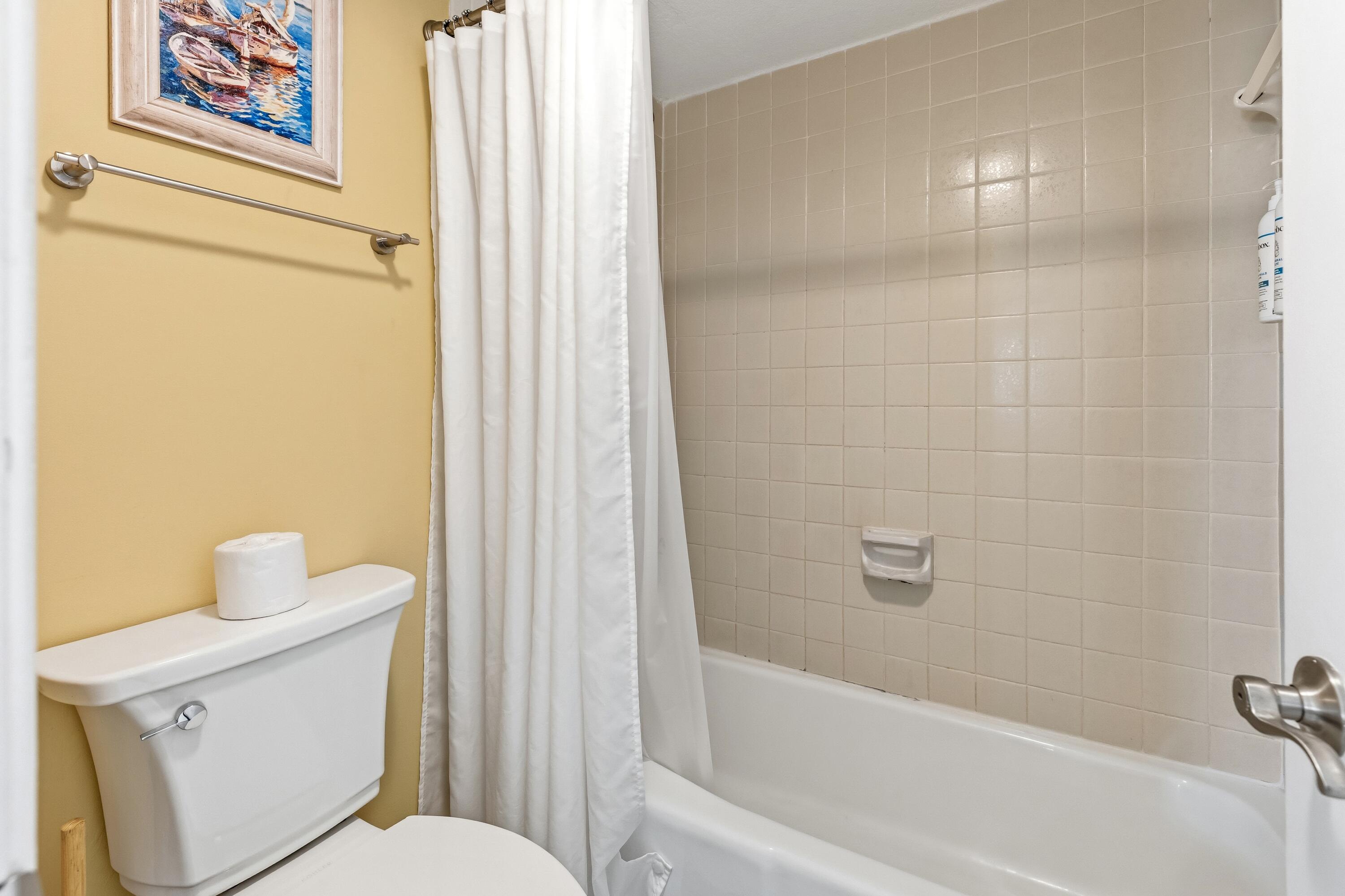 BEACH HOUSE CONDO PH 2 - Residential