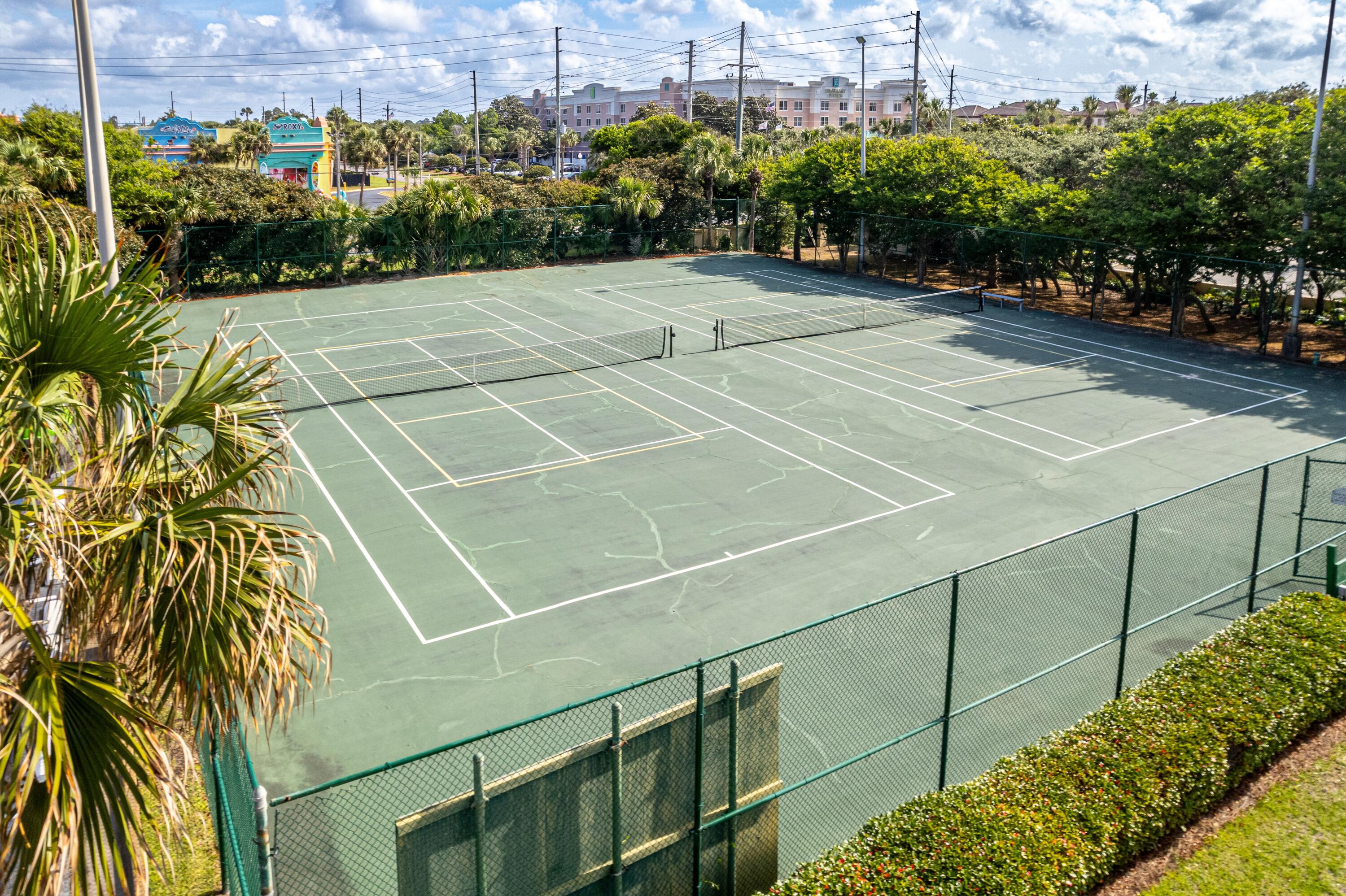 BEACH HOUSE CONDO PH 2 - Residential