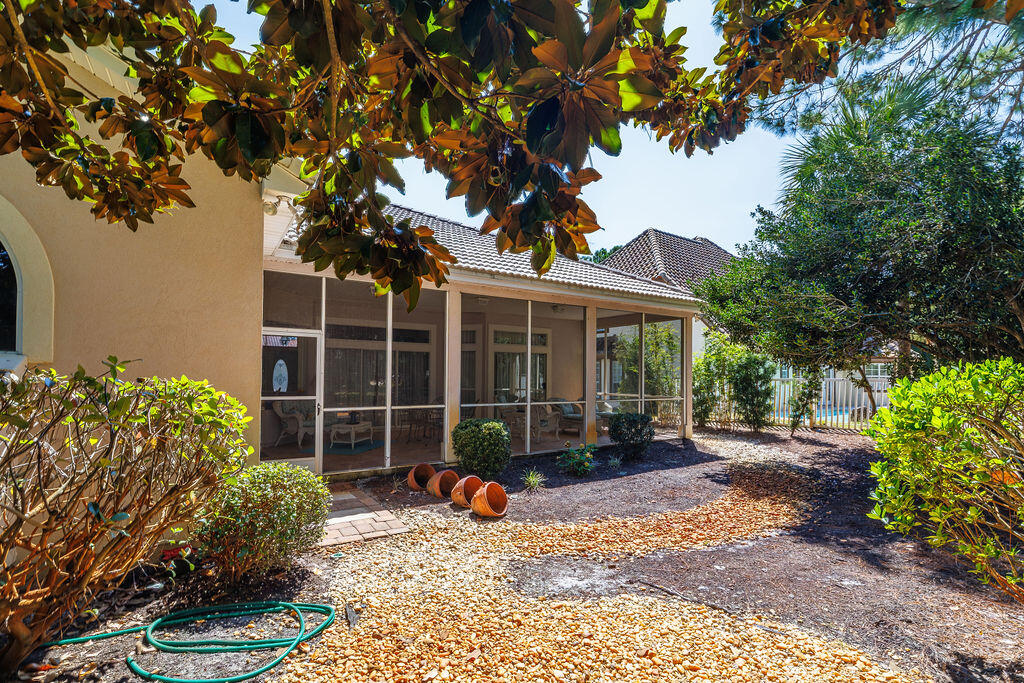 EMERALD BAY PH 1-B - Residential