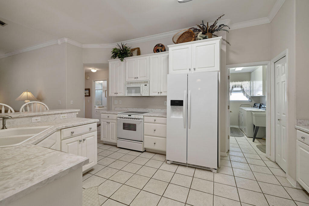 EMERALD BAY PH 1-B - Residential