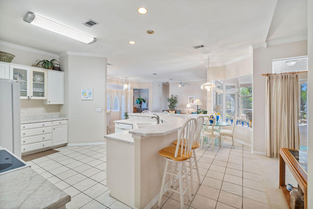 EMERALD BAY PH 1-B - Residential