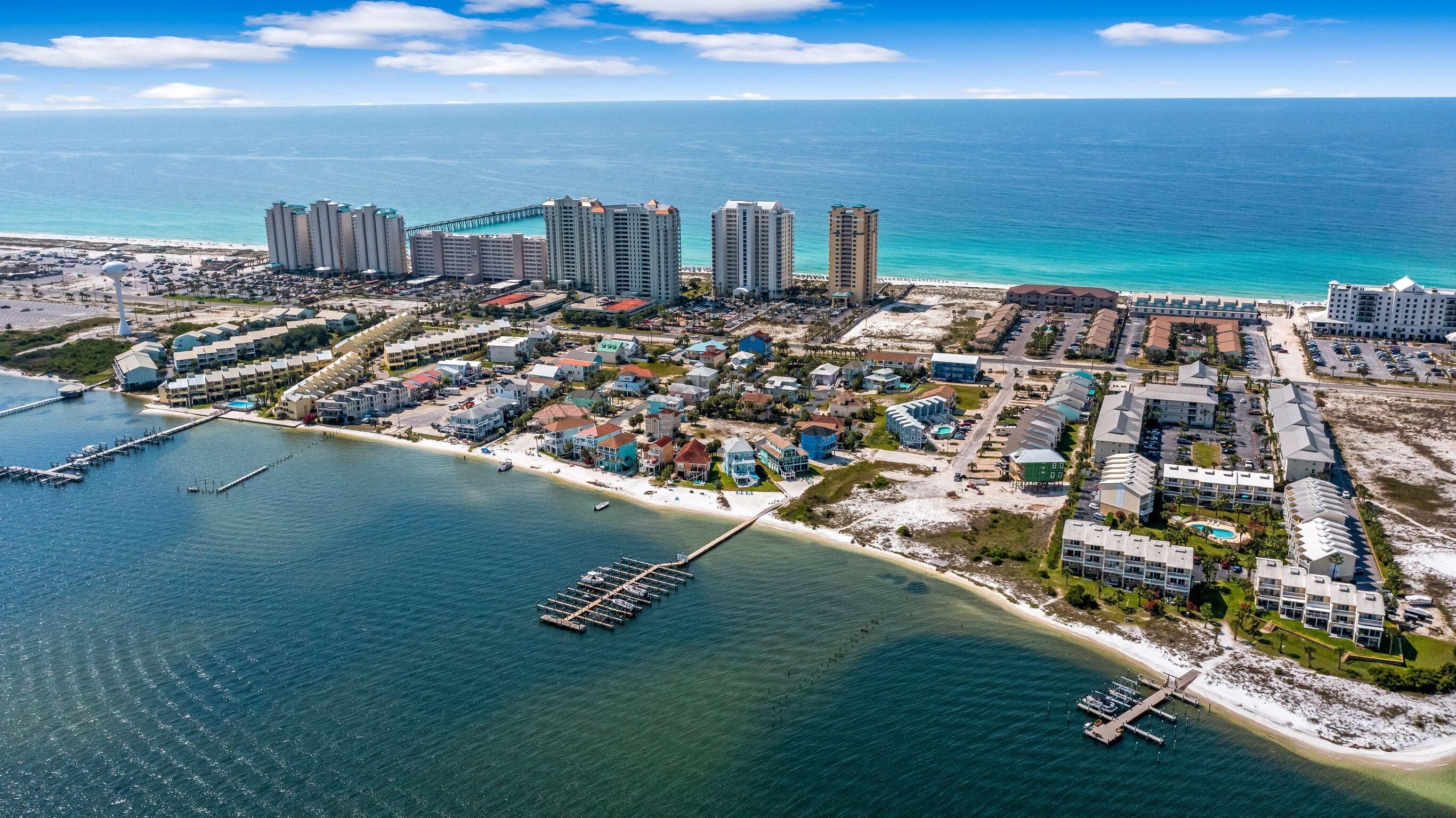 VILLAGE AT NAVARRE - Land