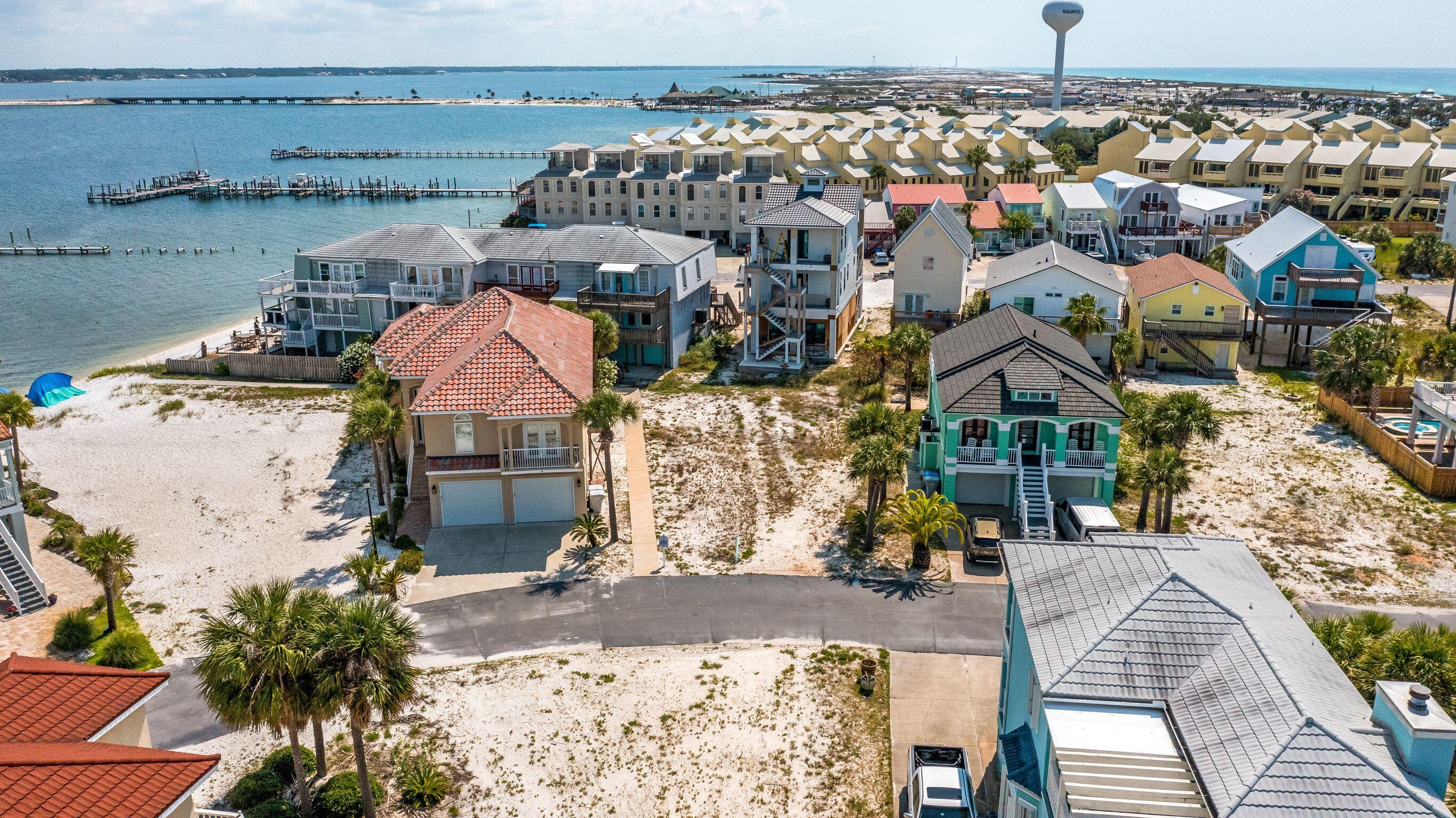 VILLAGE AT NAVARRE - Land