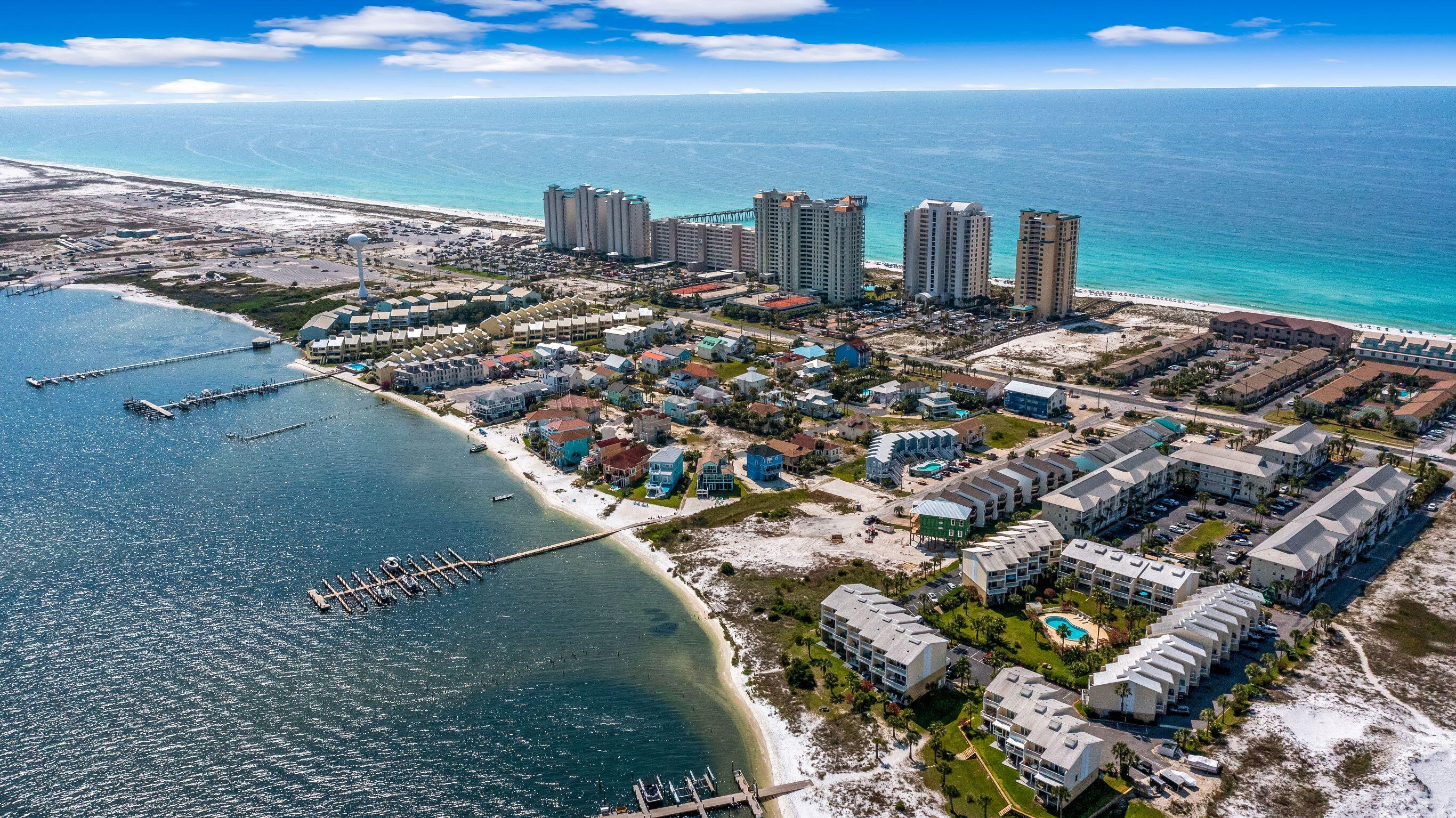 VILLAGE AT NAVARRE - Land