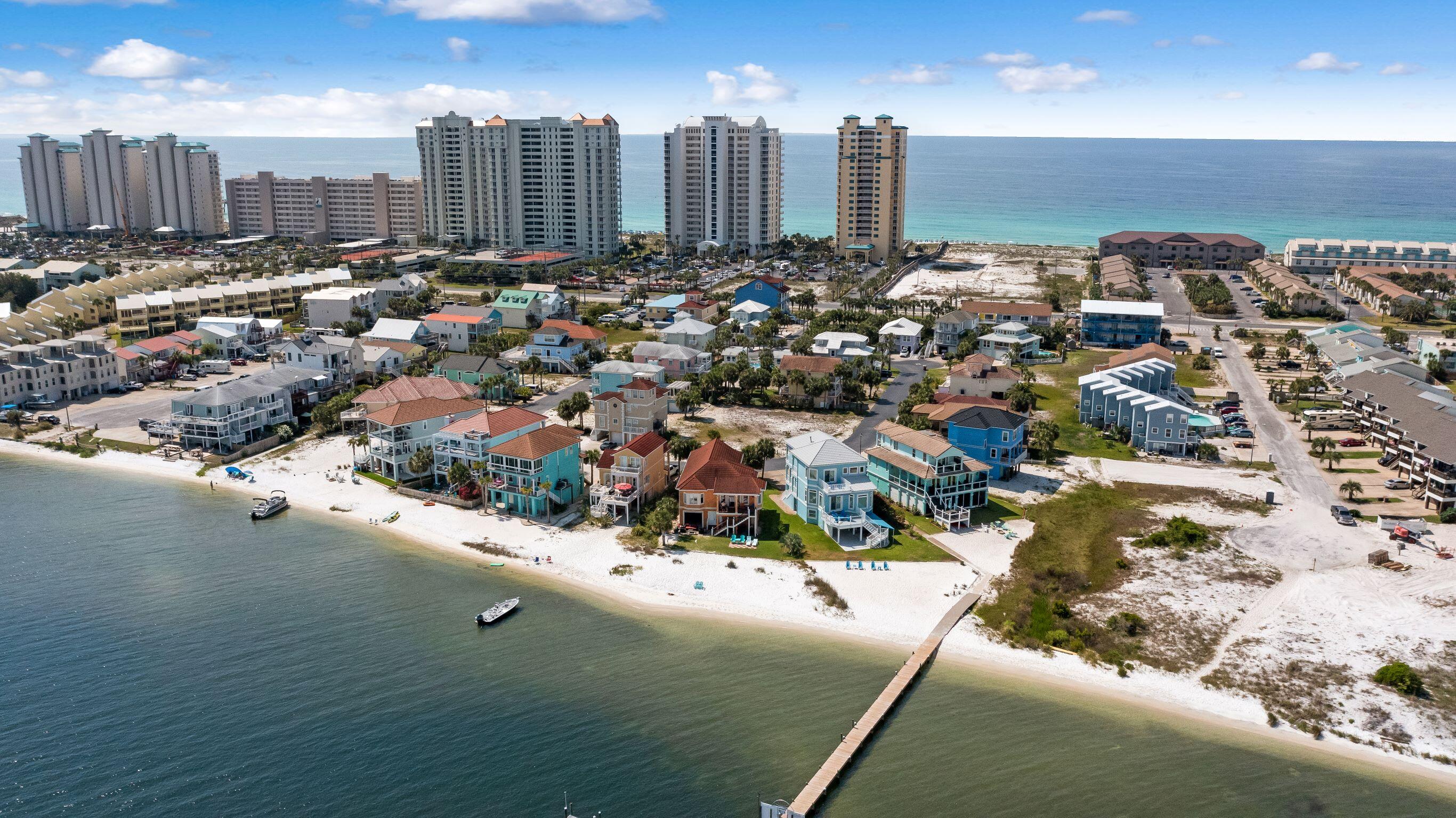 VILLAGE AT NAVARRE - Land