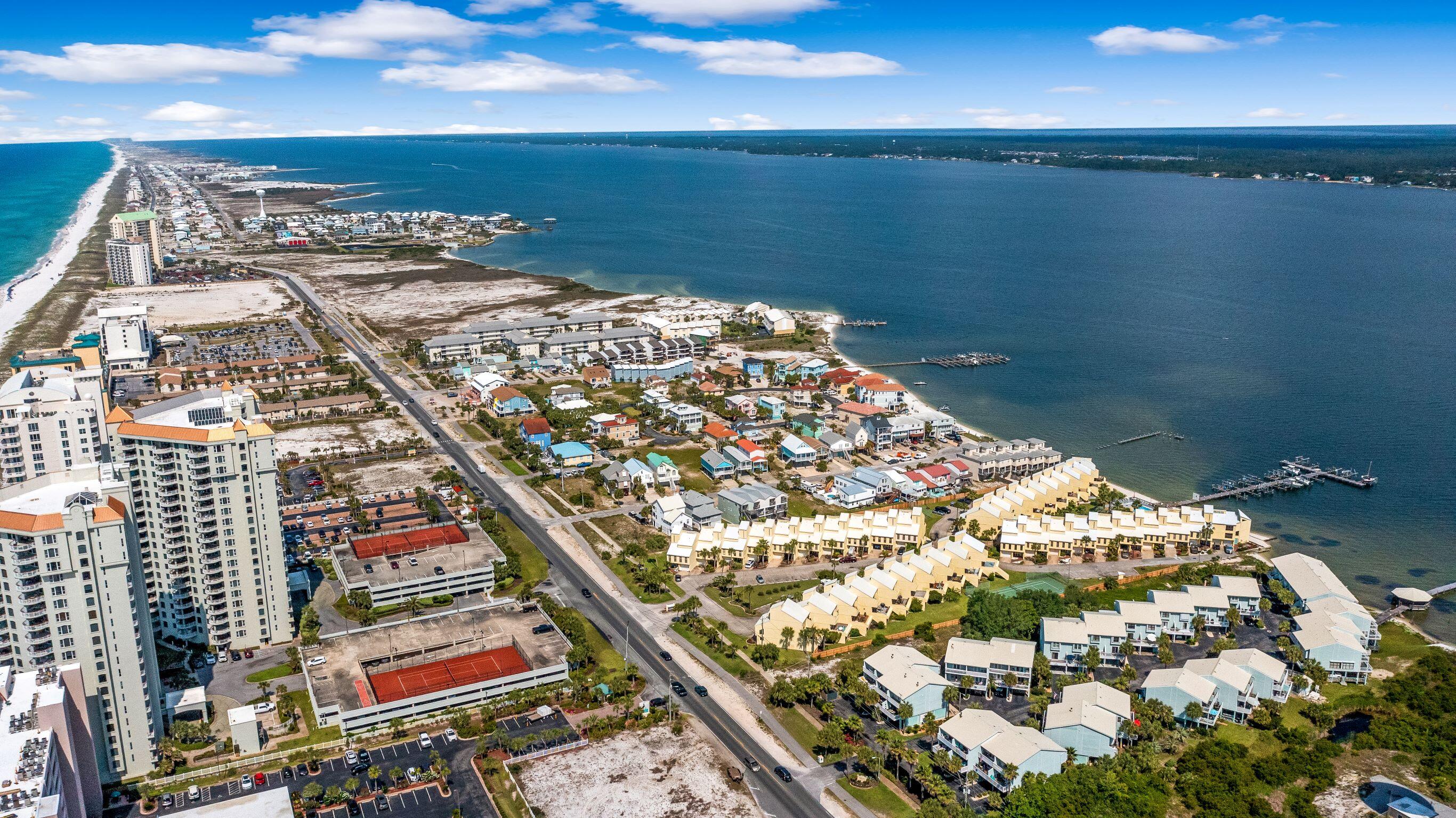 VILLAGE AT NAVARRE - Land