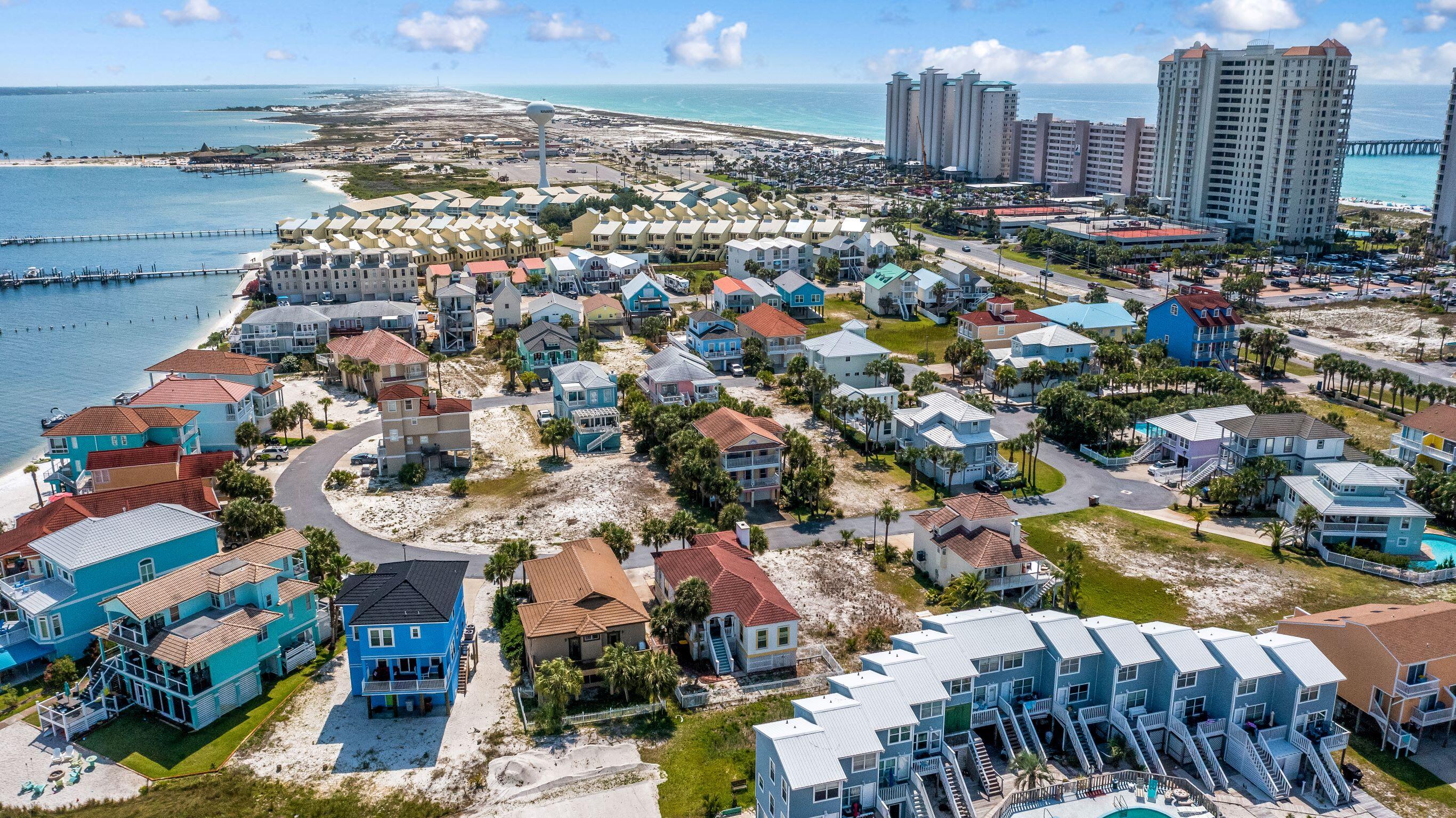 VILLAGE AT NAVARRE - Land