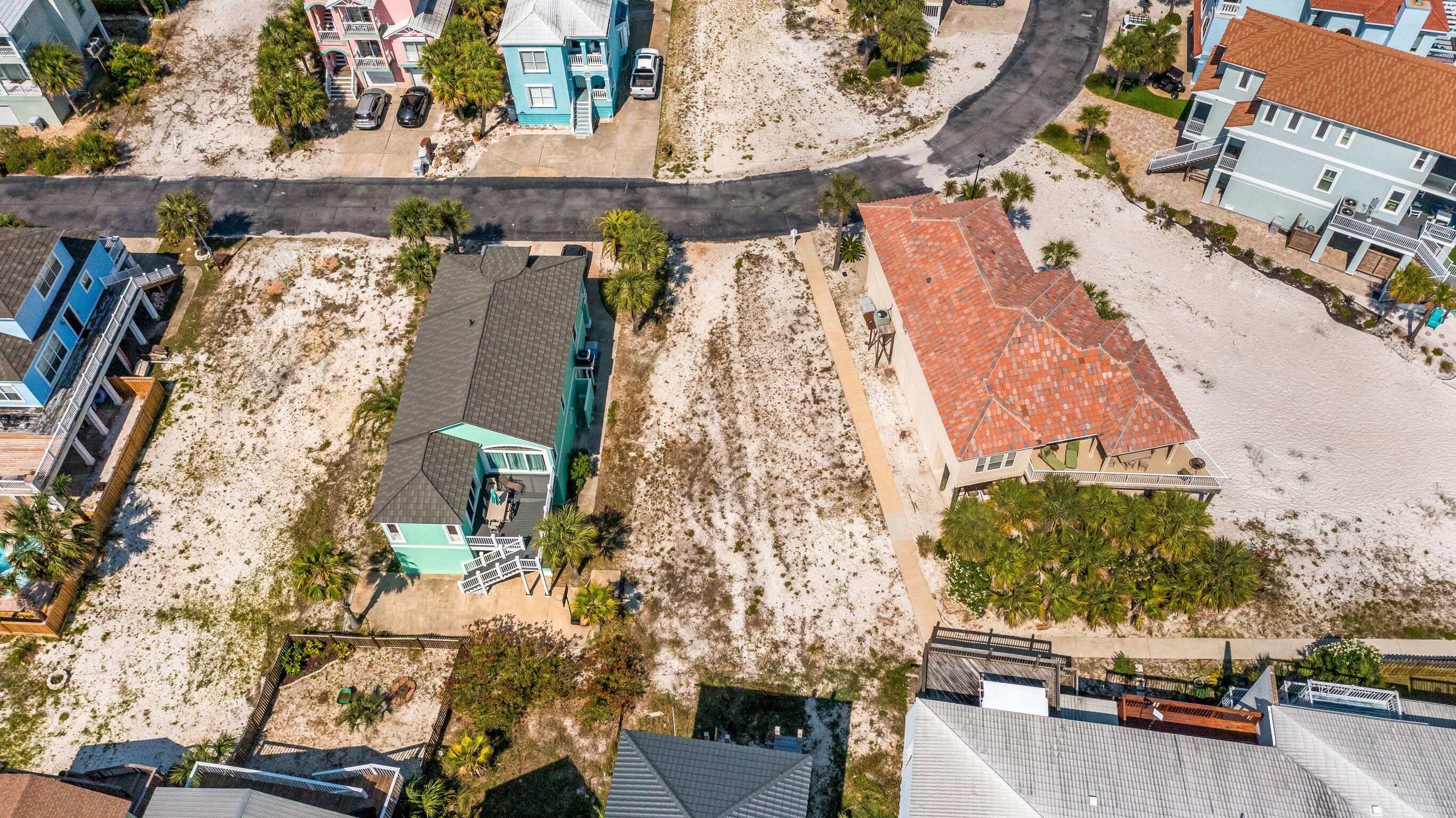 VILLAGE AT NAVARRE - Land