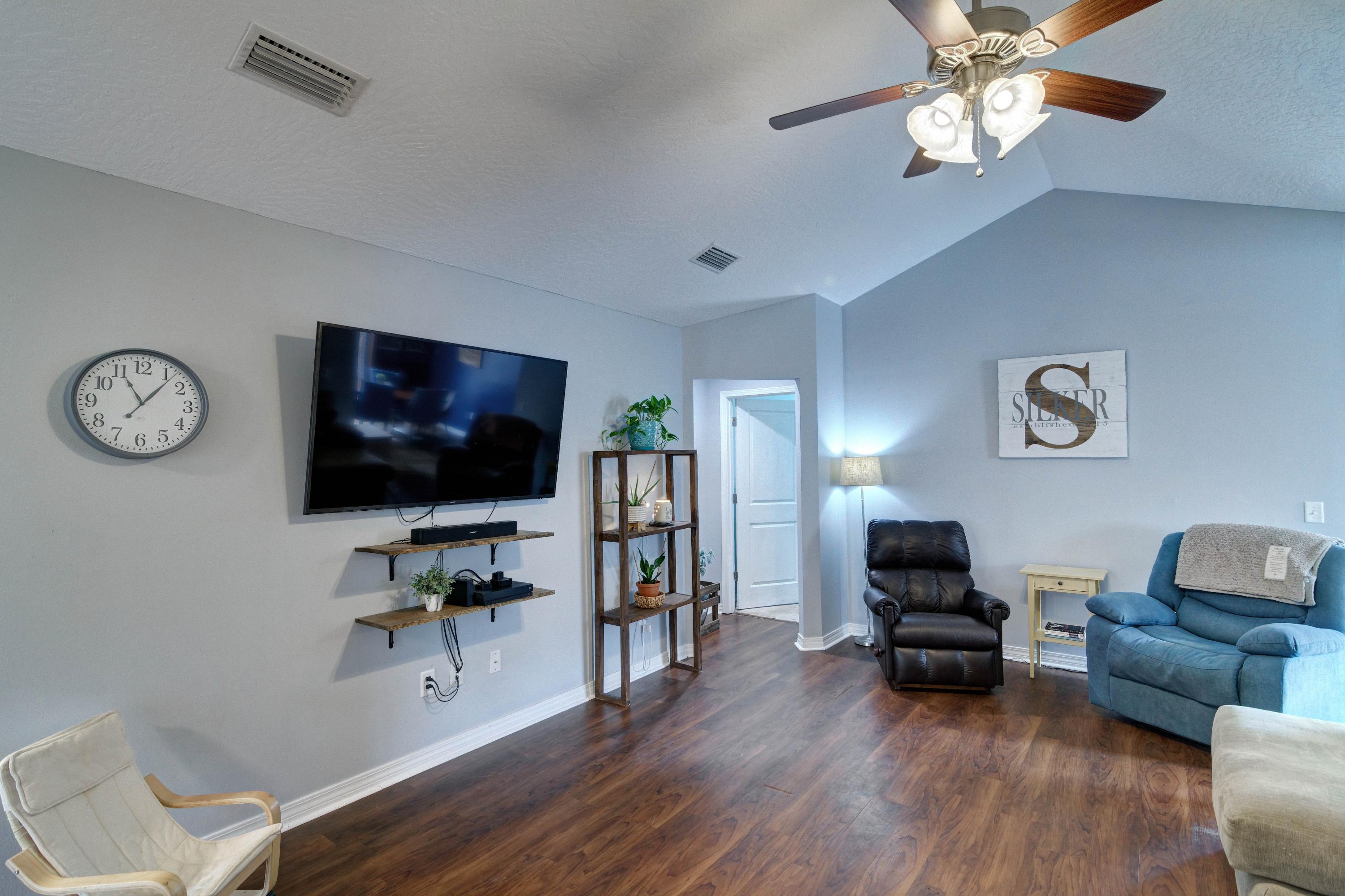 NAVARRE S/D 2ND ADDN - Residential