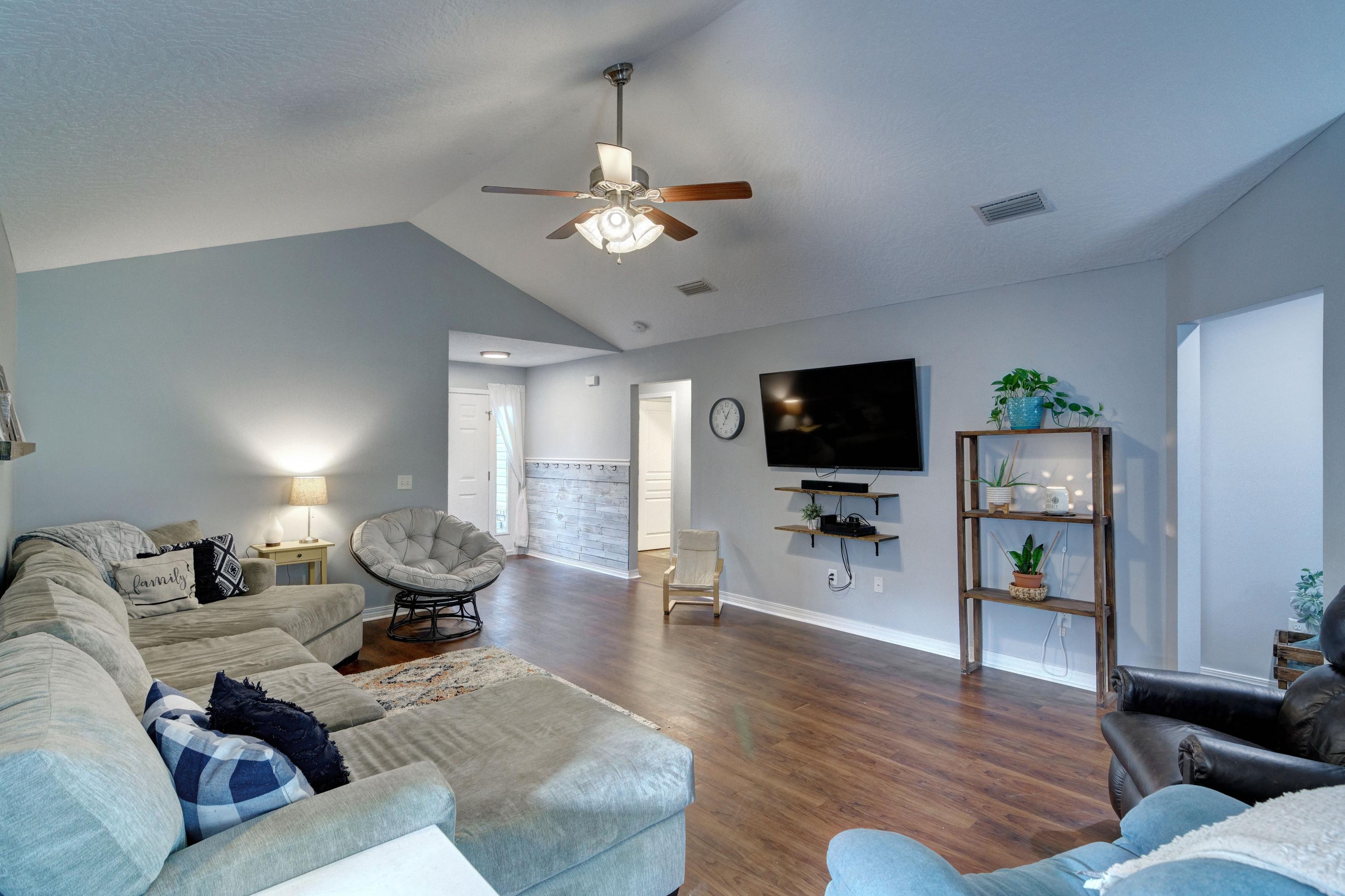 NAVARRE S/D 2ND ADDN - Residential