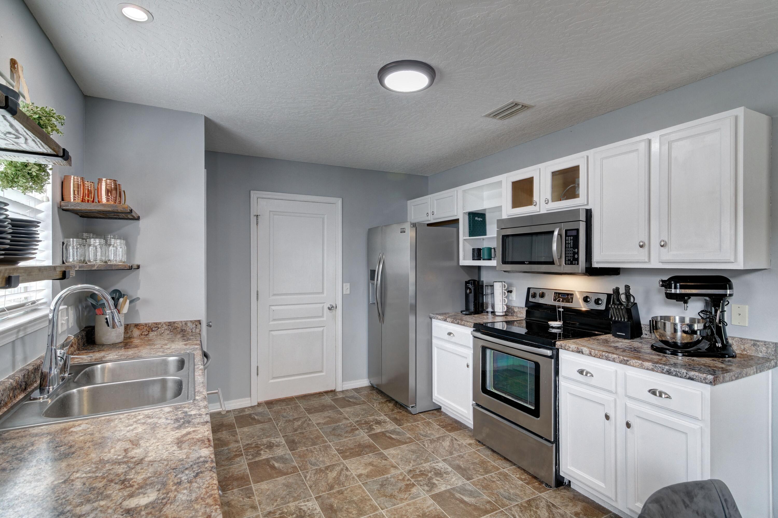 NAVARRE S/D 2ND ADDN - Residential