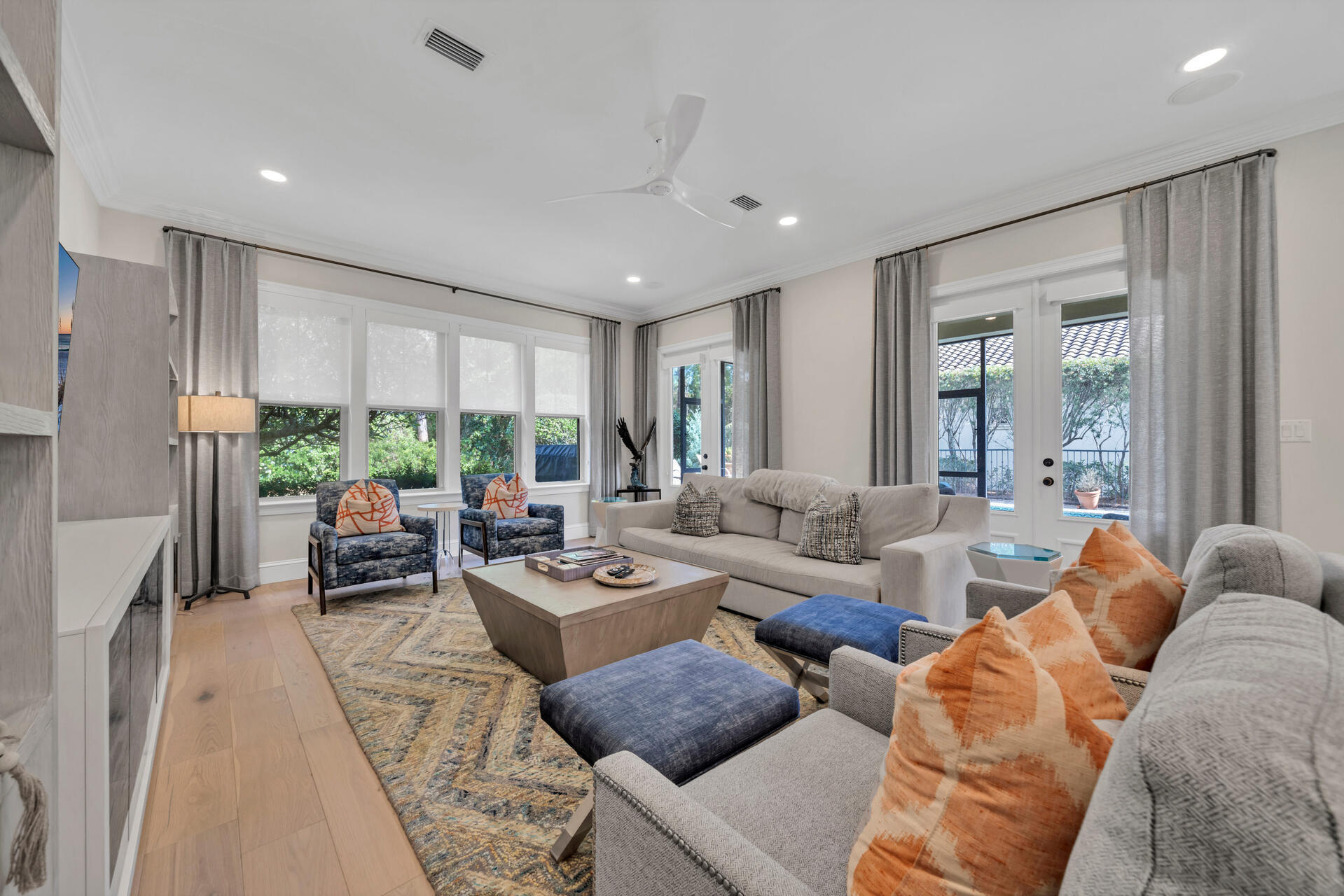 VINEYARD AT RAVEN OAKS - Residential