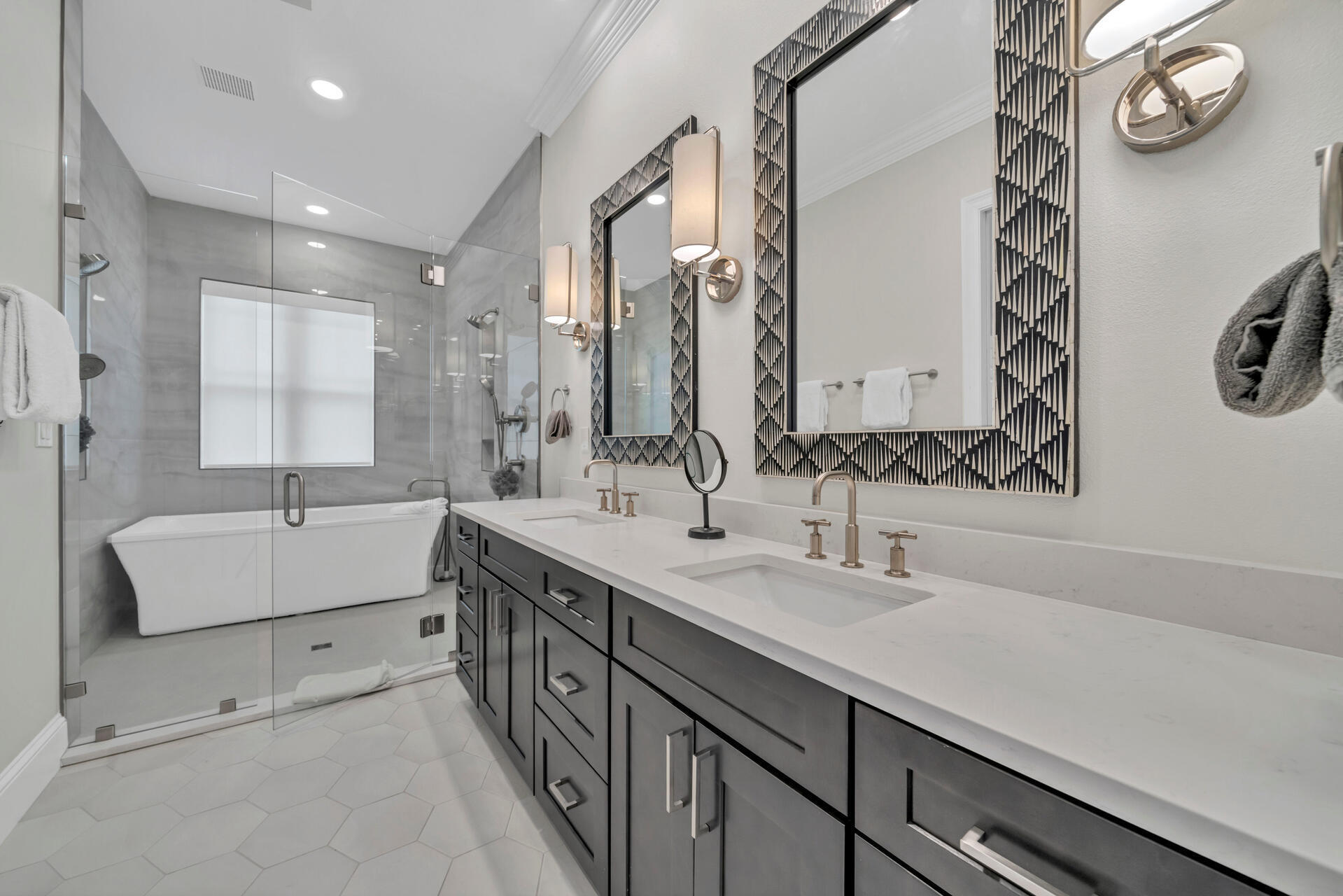 VINEYARD AT RAVEN OAKS - Residential