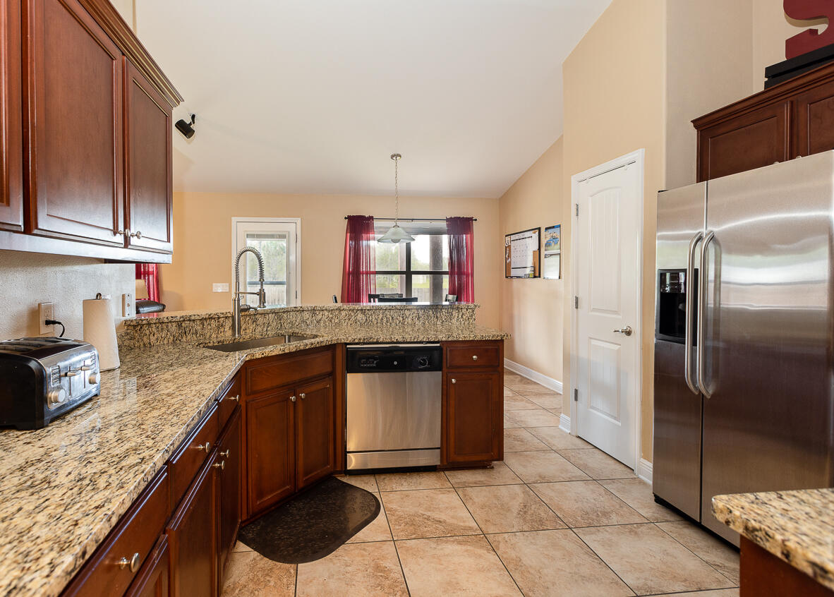 CREETWOOD VILLAGE - Residential